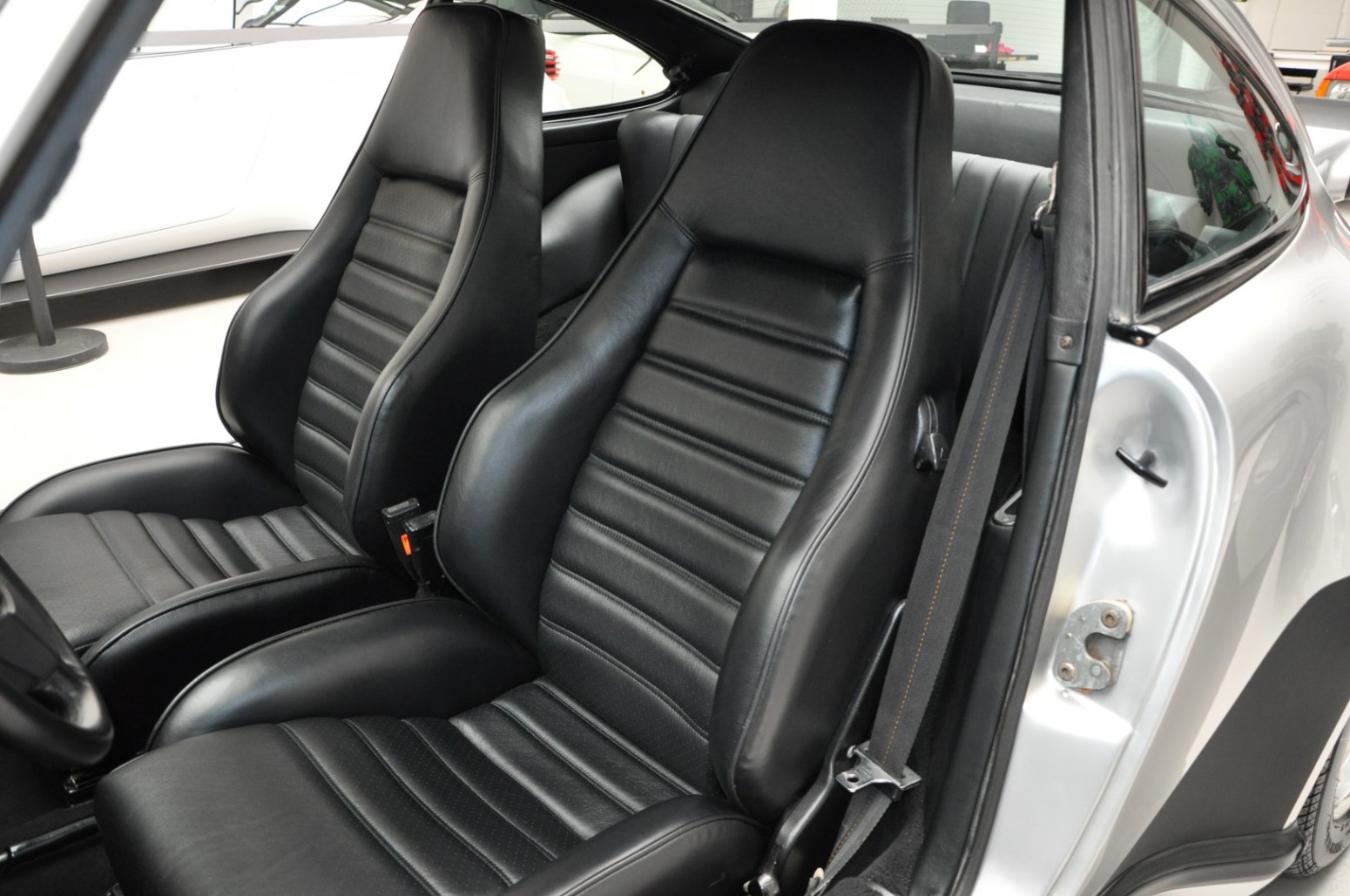 1975 Porsche 911, 7/19