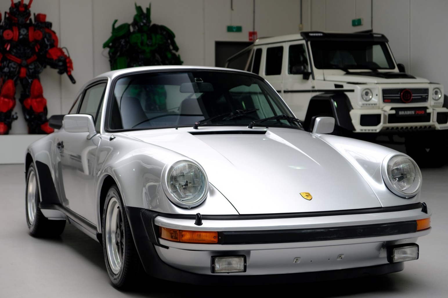 1975 Porsche 911, 9/19