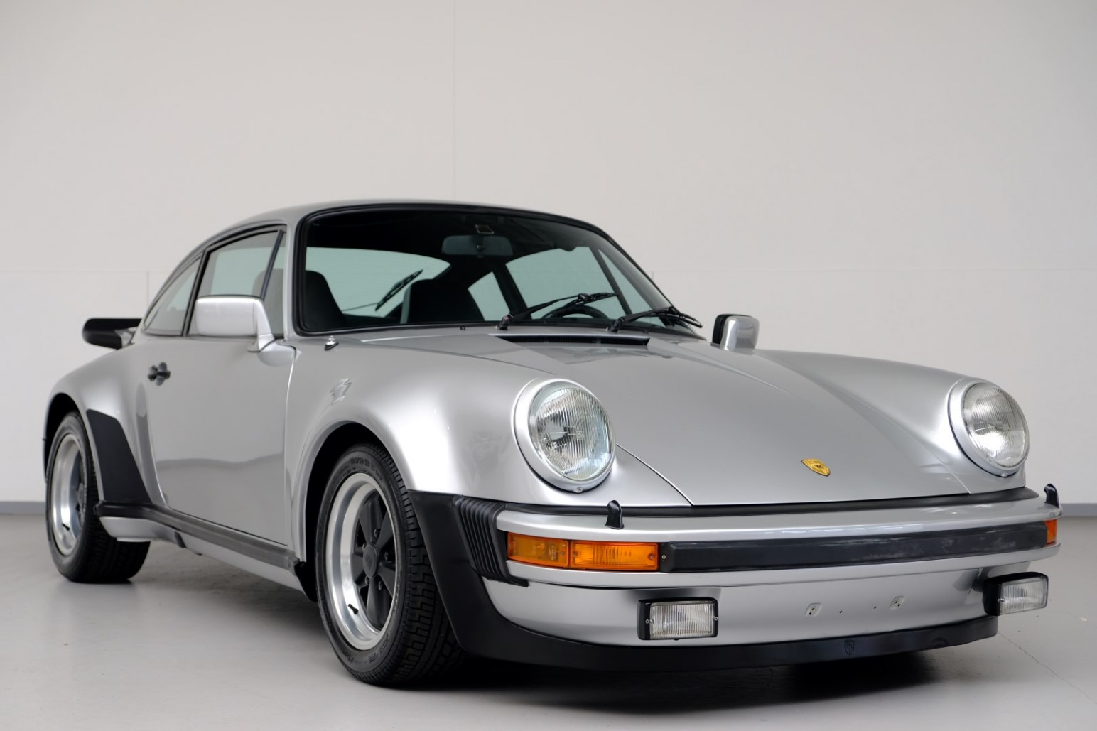 1975 Porsche 911, 19/19