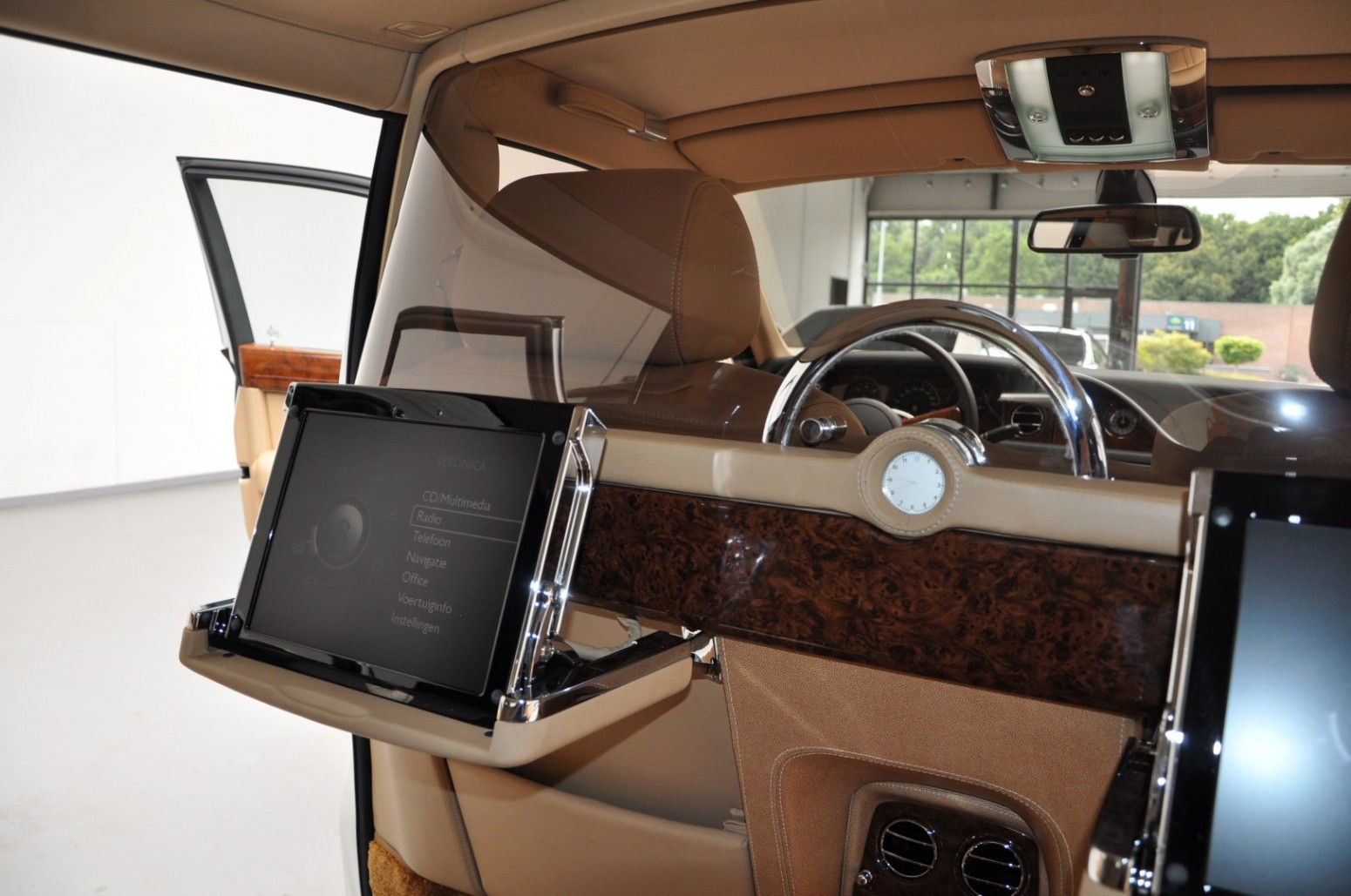 2013 Rolls-Royce Phantom Extended Wheelbase Series II, 3/19