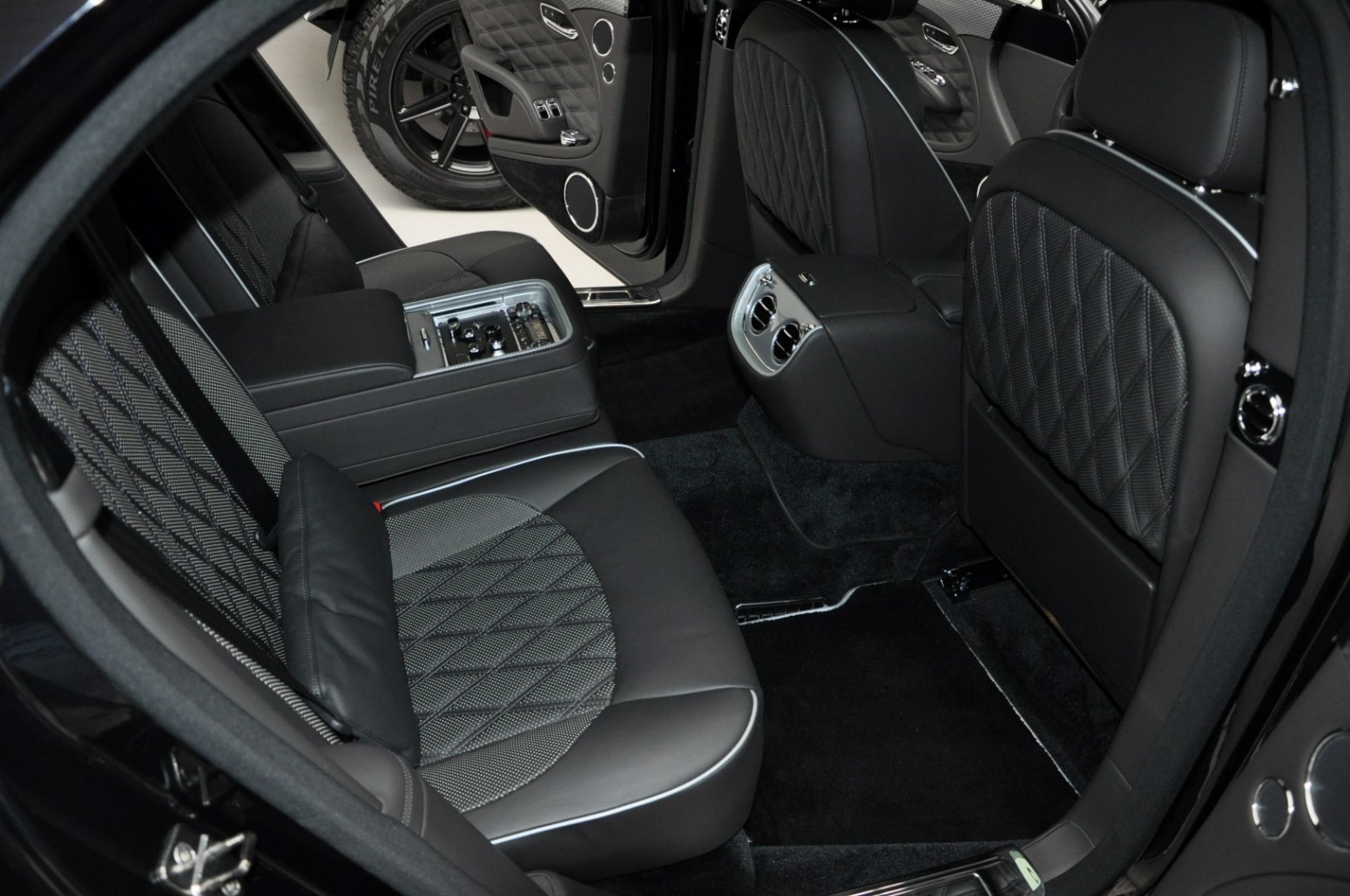 2020 Bentley Mulsanne Speed Mulliner, 5/30