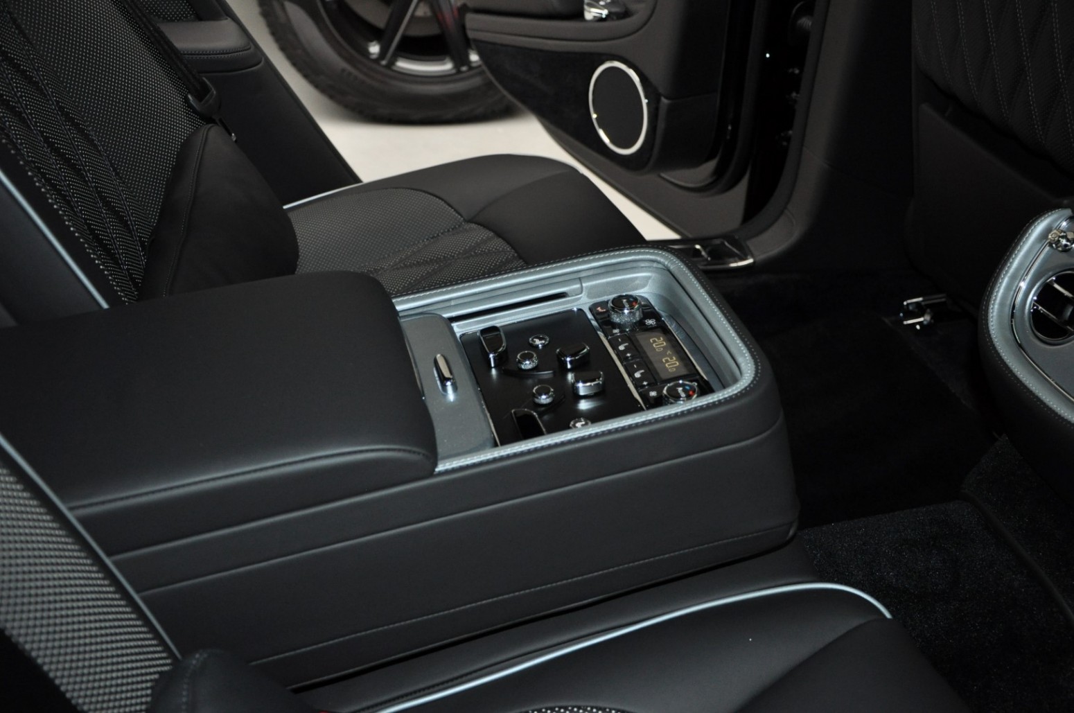 2020 Bentley Mulsanne Speed Mulliner, 13/30