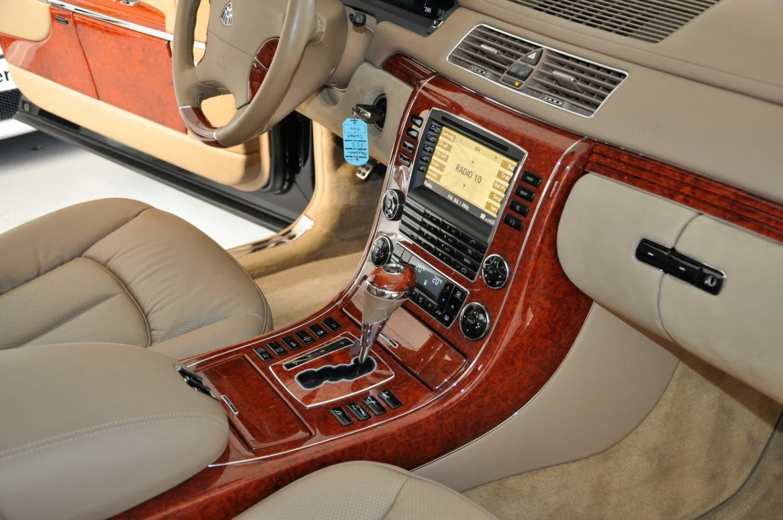 2011 Maybach 62S interior