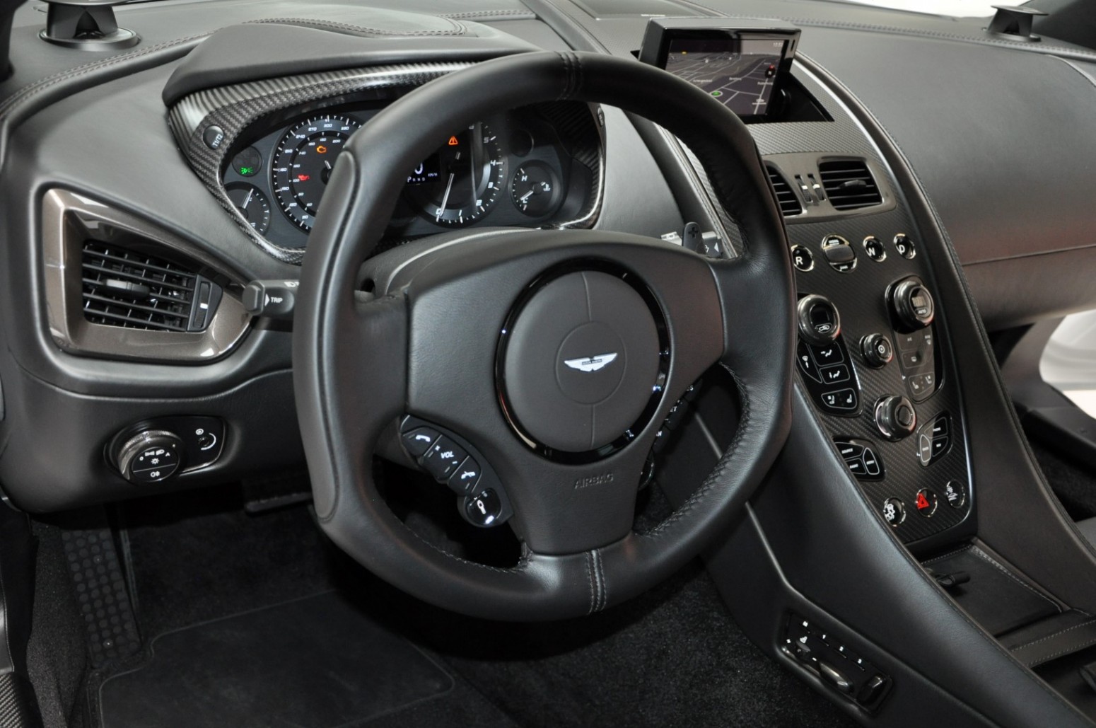 2020 Aston Martin Vanquish Zagato Shooting Brake, 14/24