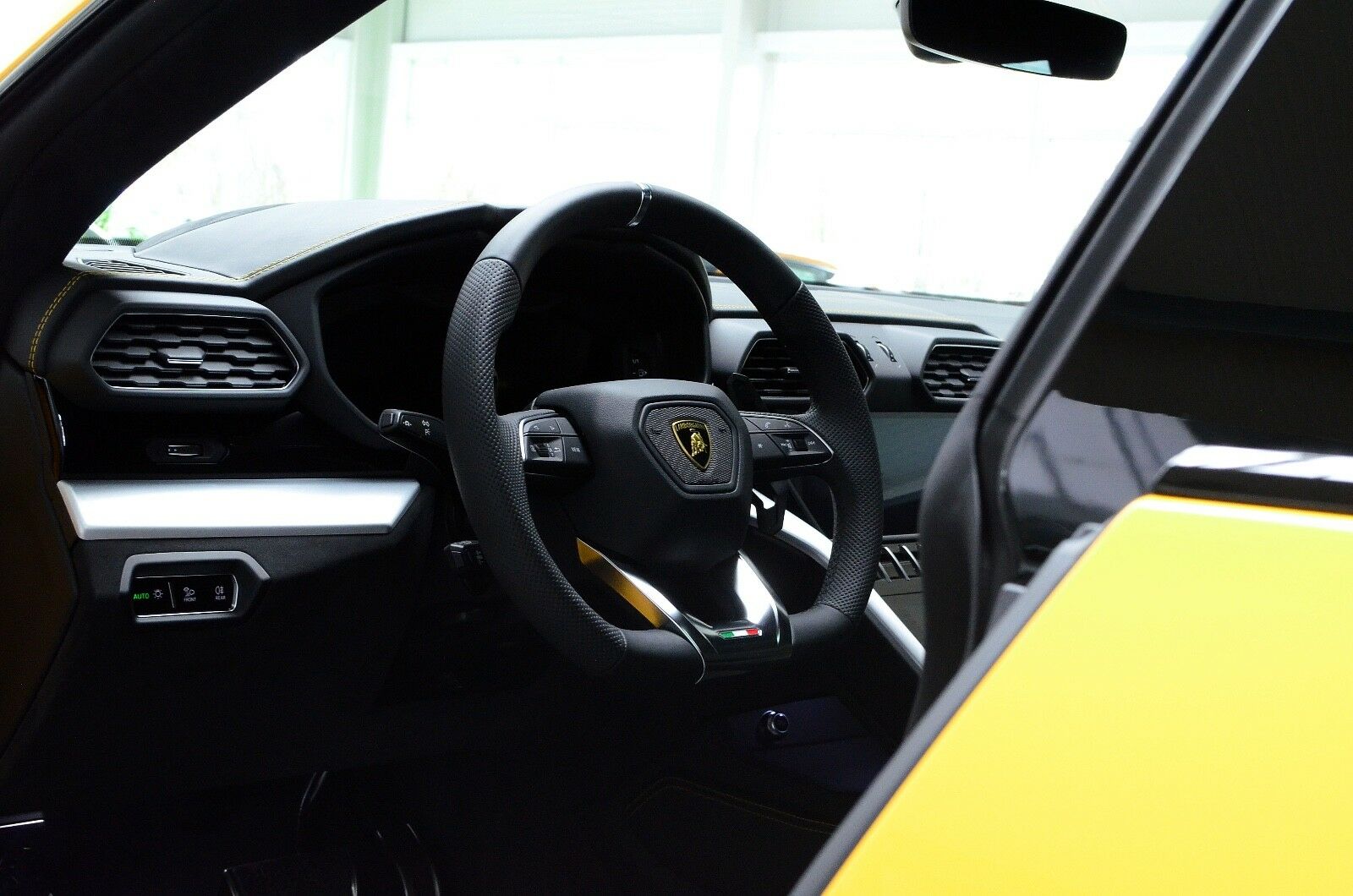 2018 Lamborghini Urus, 6/20