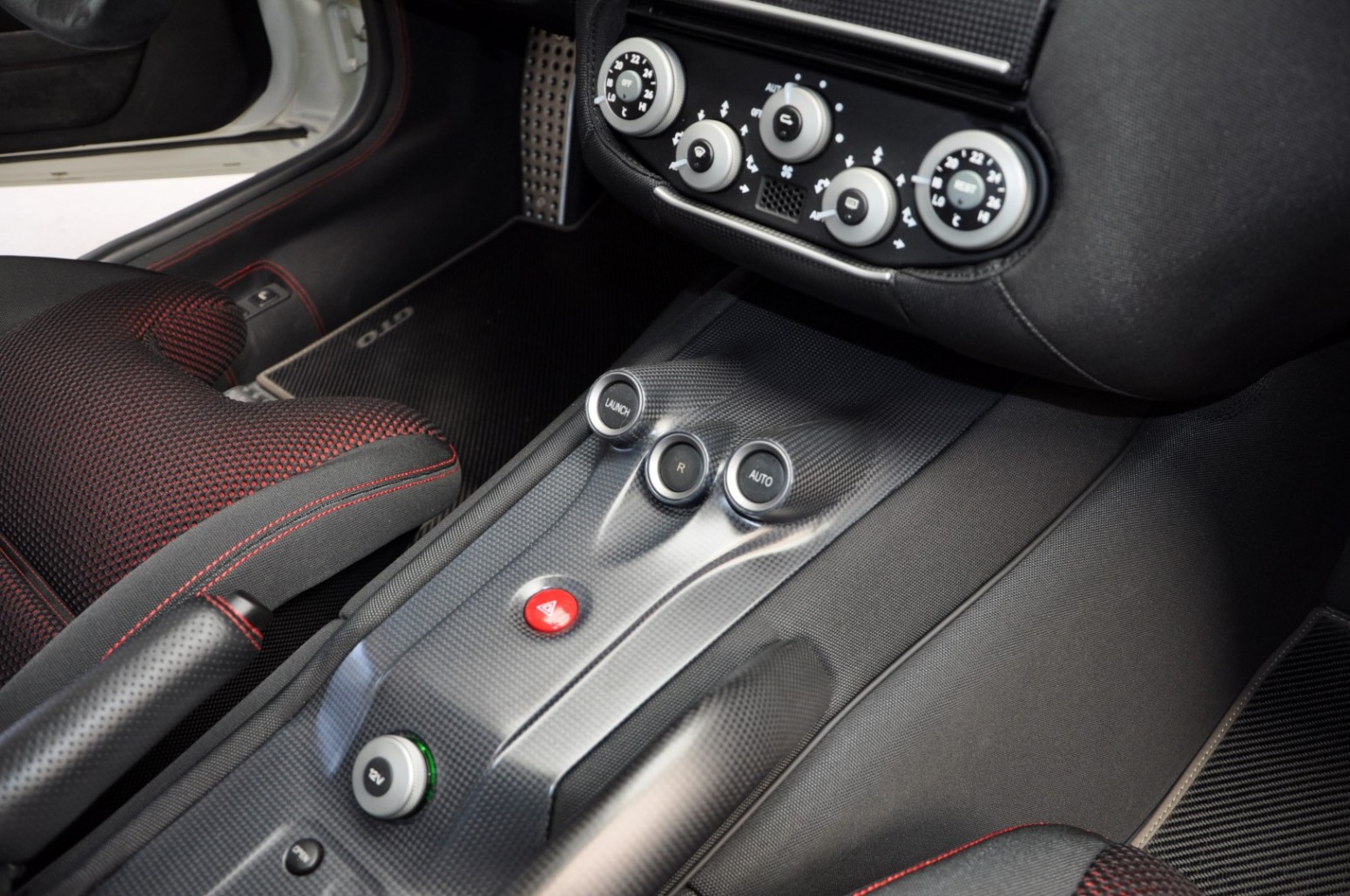 2010 Ferrari 599 GTO, 7/20