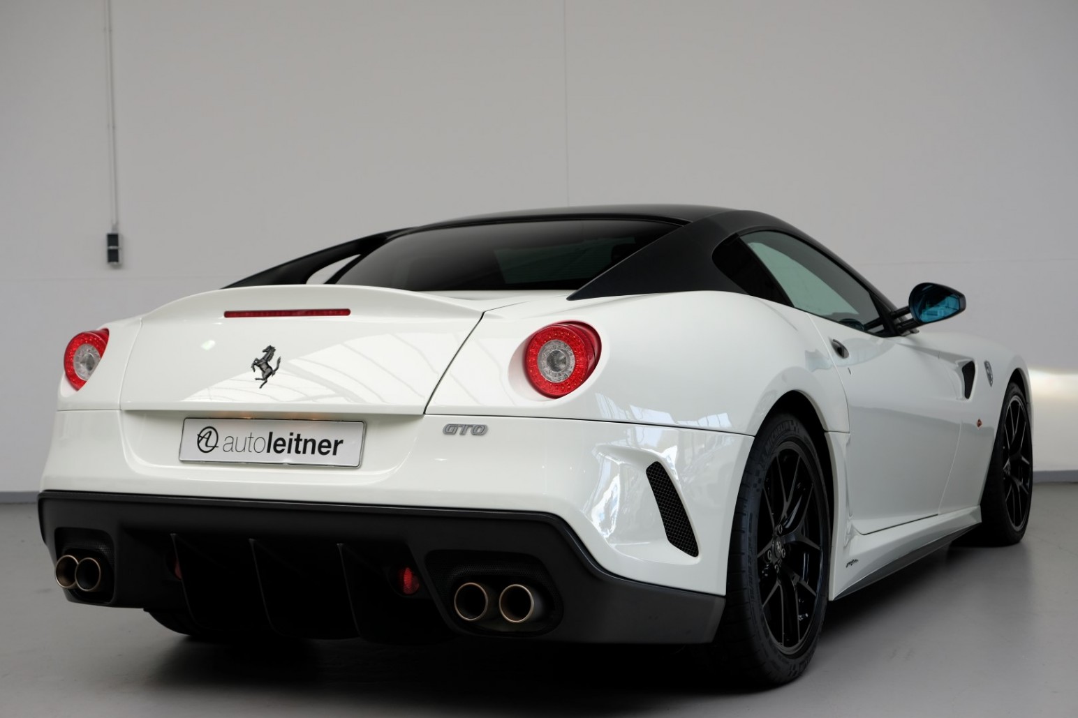 2010 Ferrari 599 GTO, 8/20