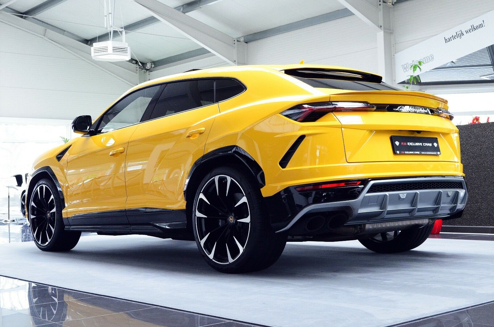 2018 Lamborghini Urus, 8/20
