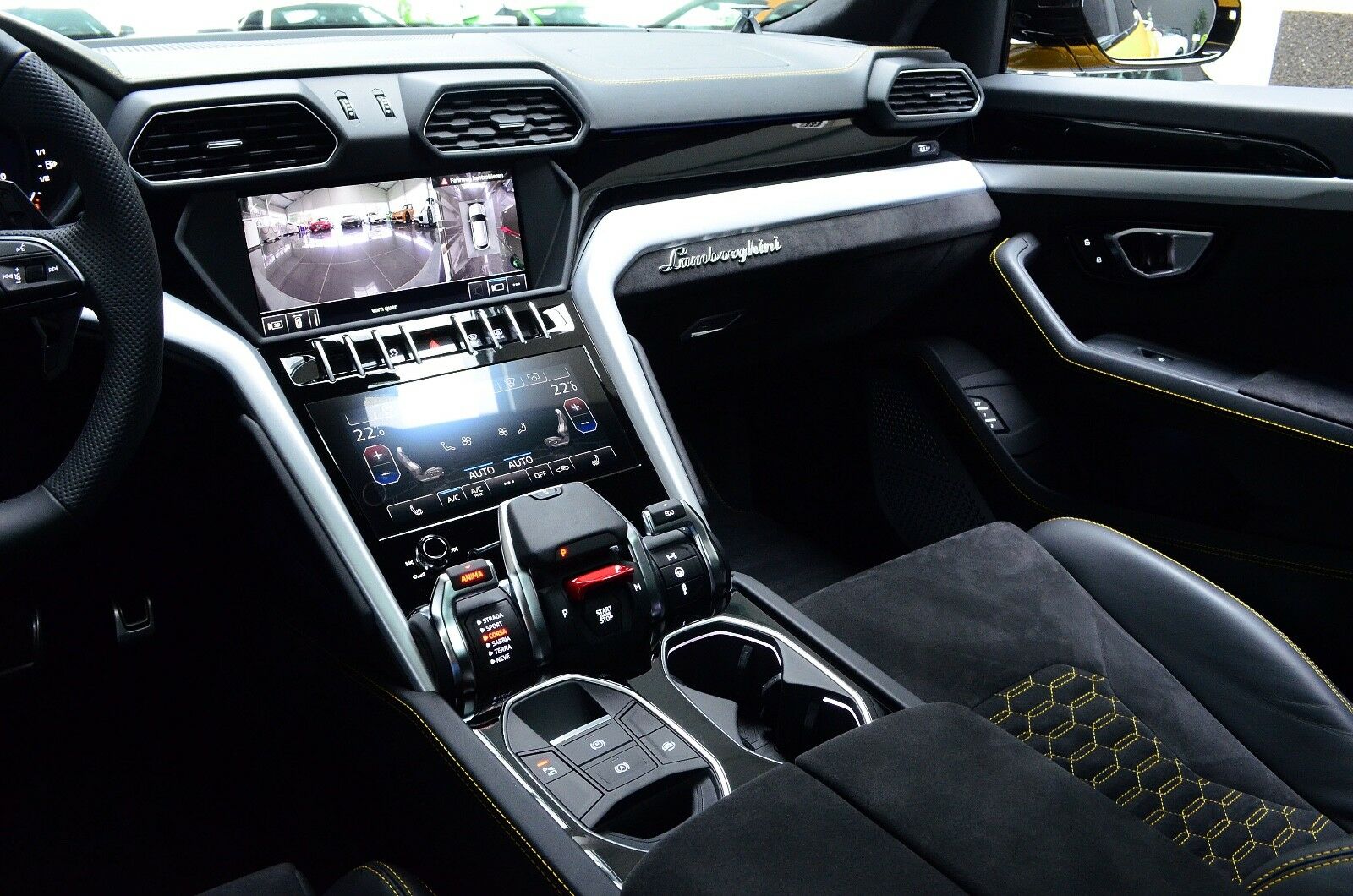 2018 Lamborghini Urus, 12/20
