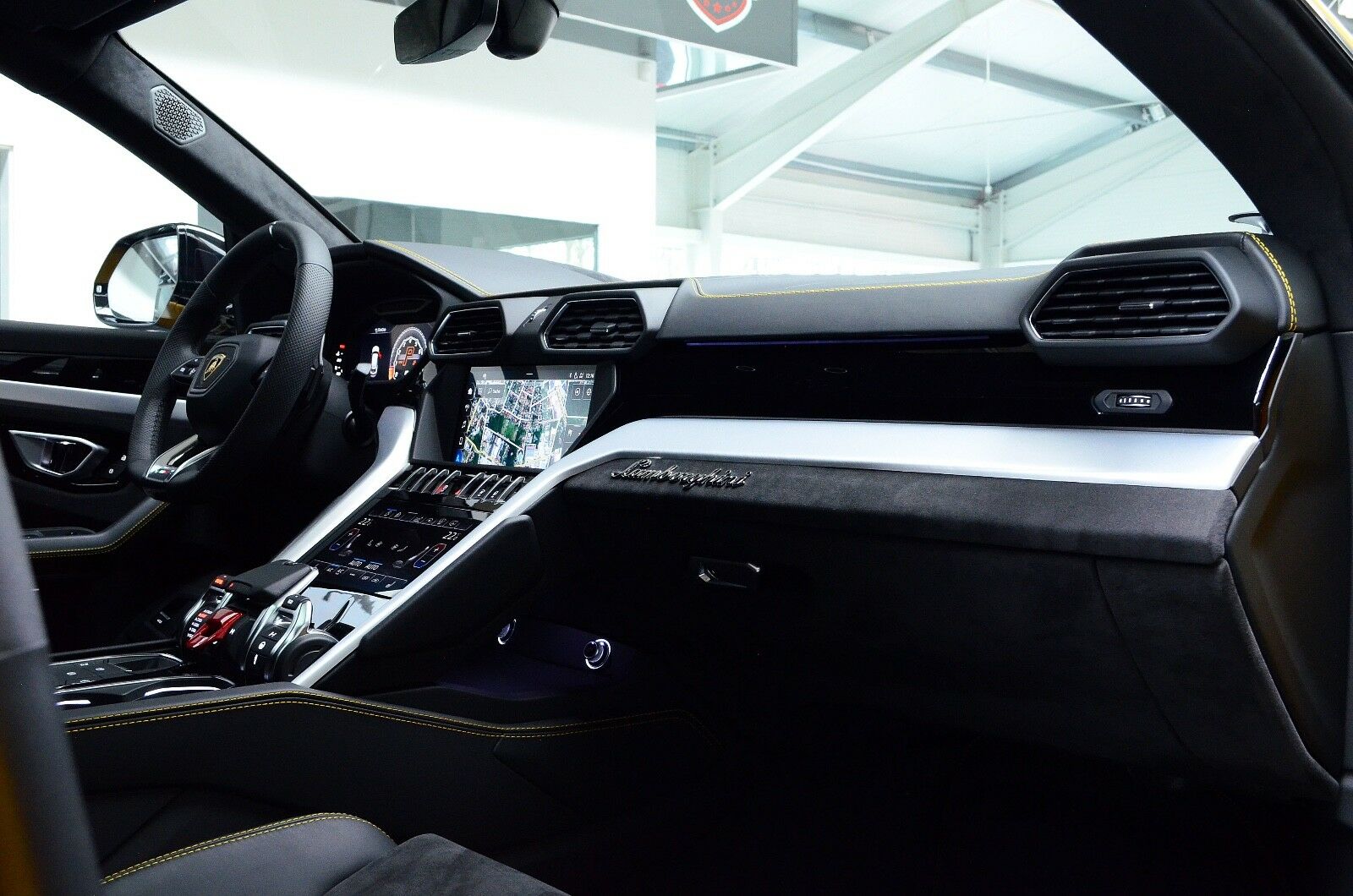 2018 Lamborghini Urus, 13/20