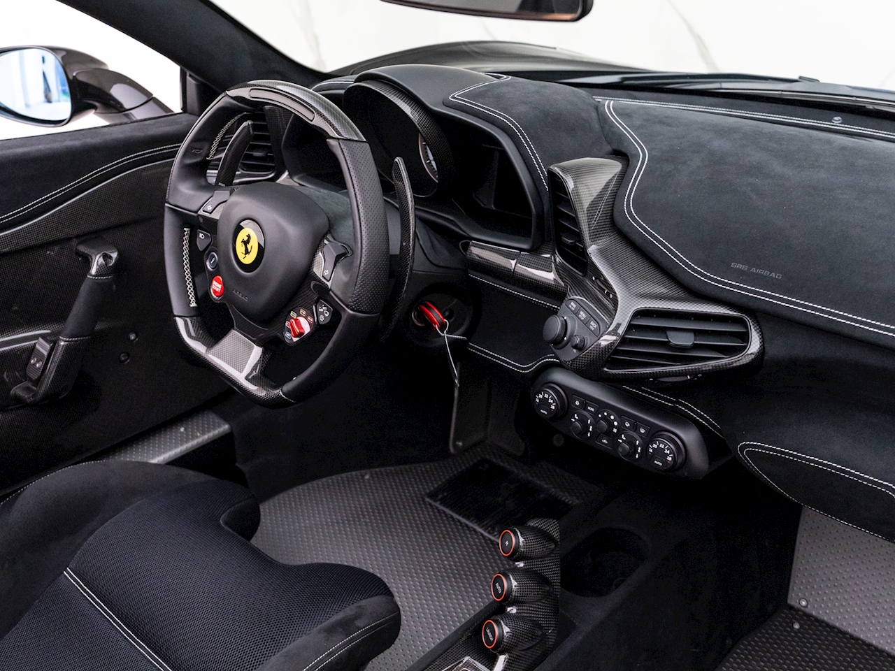 2016 Ferrari 458 Speciale Aperta, 6/22