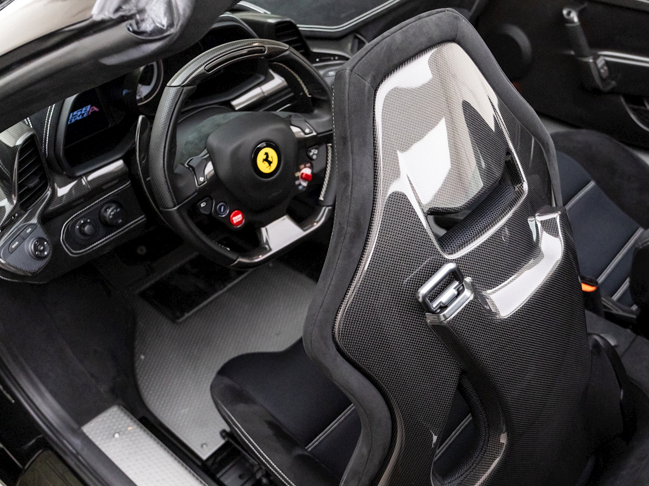 2016 Ferrari 458 Speciale Aperta, 8/22