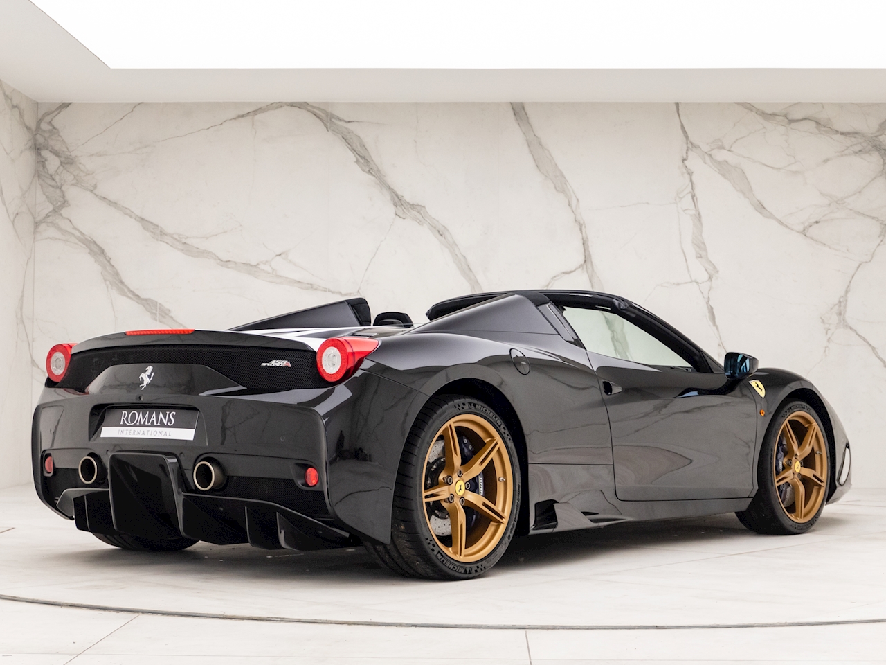 2016 Ferrari 458 Speciale Aperta, 18/22