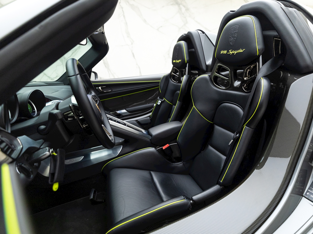 2015 Porsche 918 Spyder, 4/22