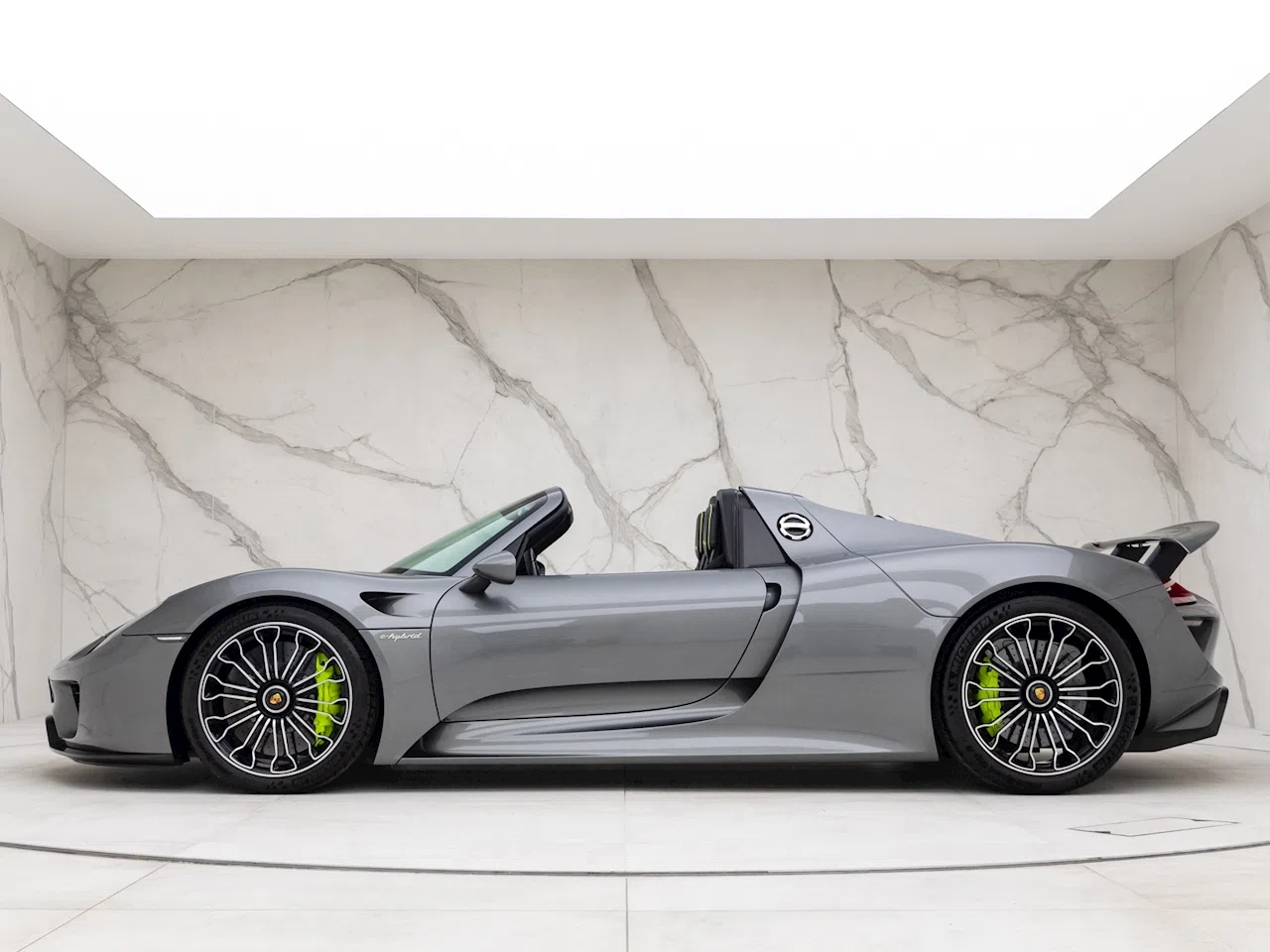 2015 Porsche 918 Spyder for sale, exterior, Meteor Grey Metallic
