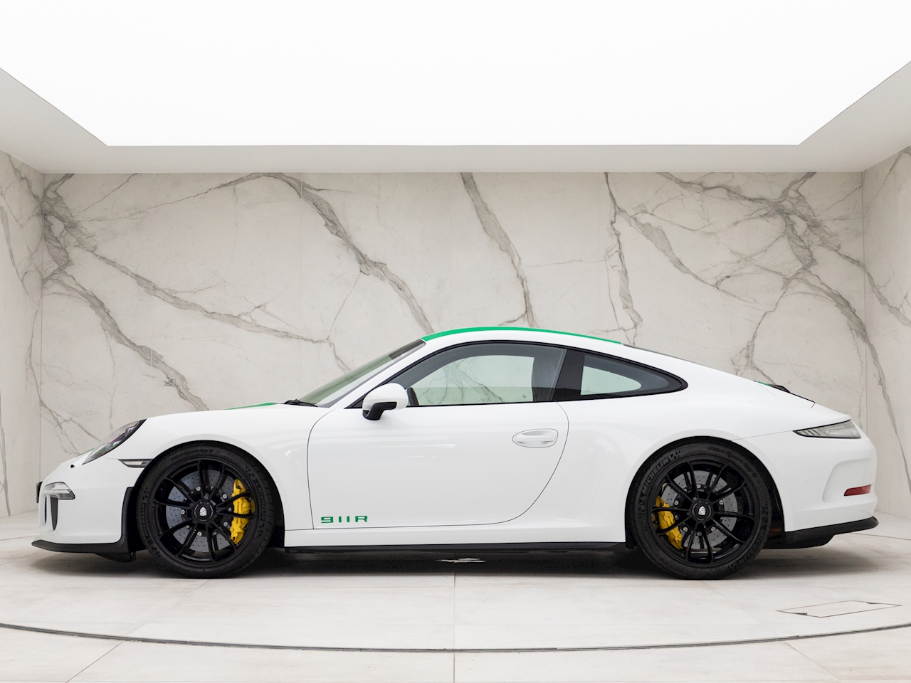 2016 Porsche 911 R, 19/20