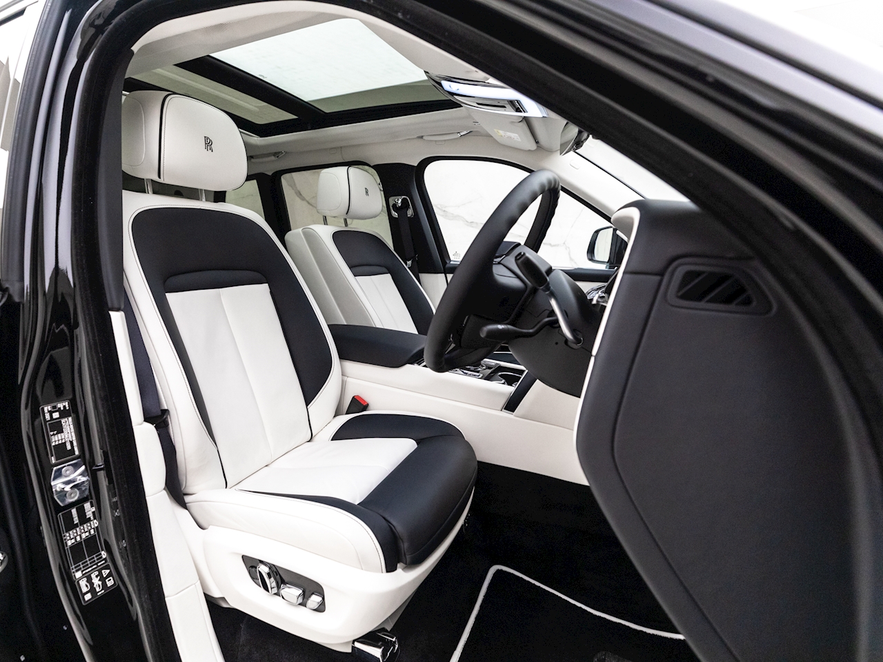 2021 Rolls-Royce Cullinan, 13/20