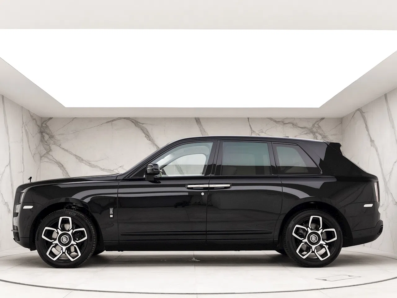 2021 Rolls-Royce Cullinan for sale, exterior