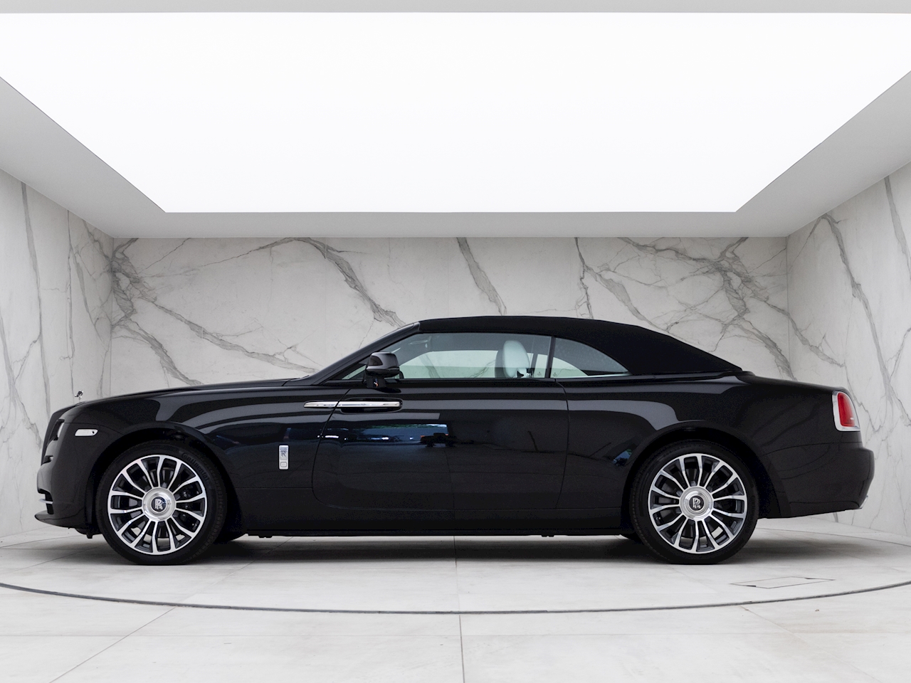 2021 Rolls-Royce Dawn, 15/17