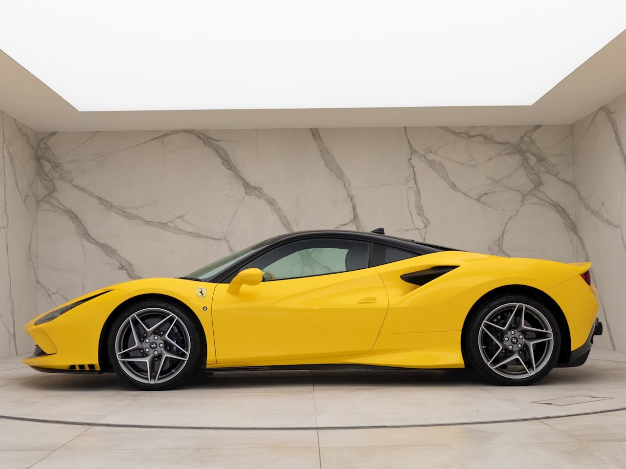 2020 Ferrari F8 Tributo, 18/20