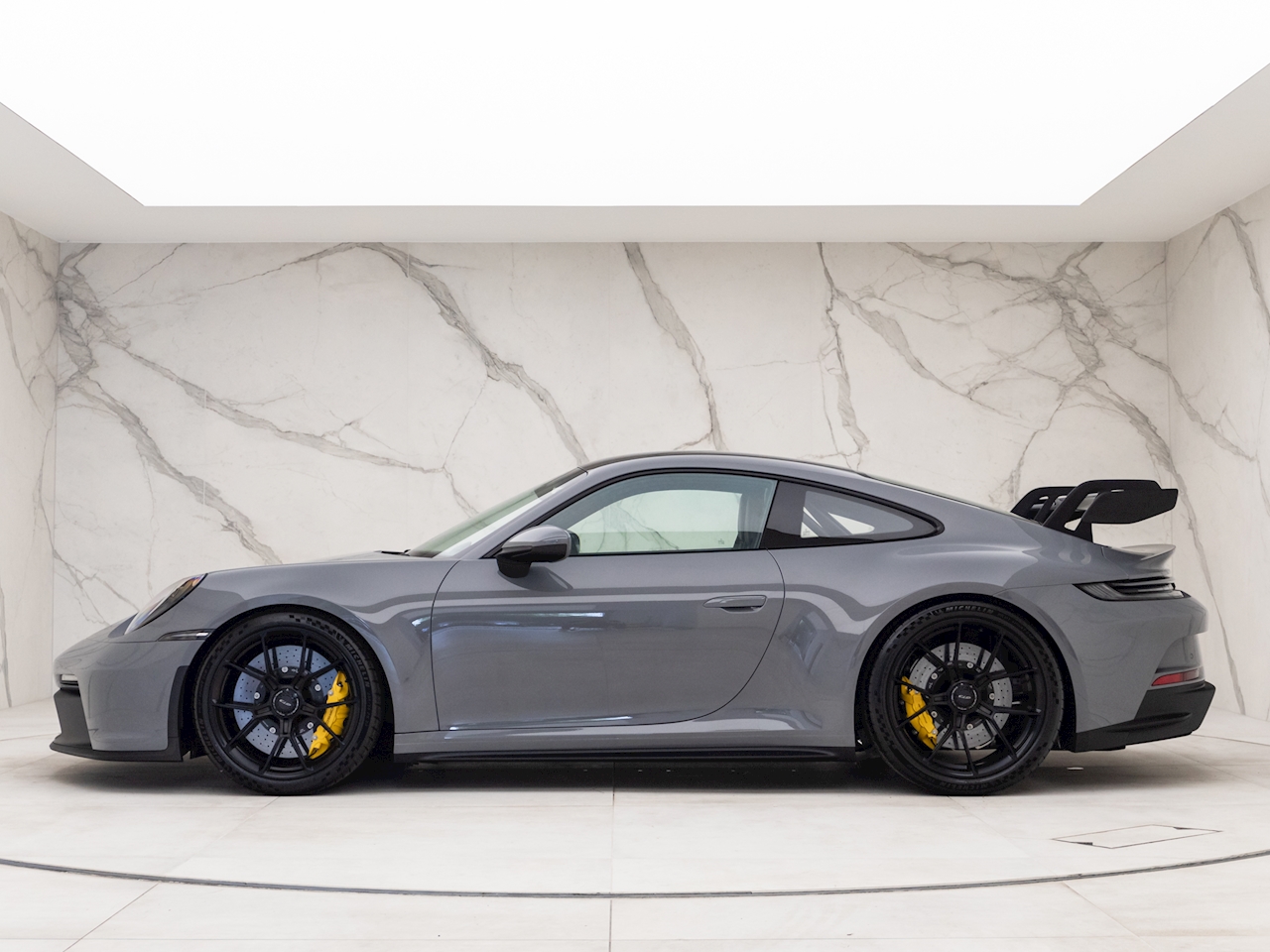 2022 Porsche 911 (992) GT3, 19/20