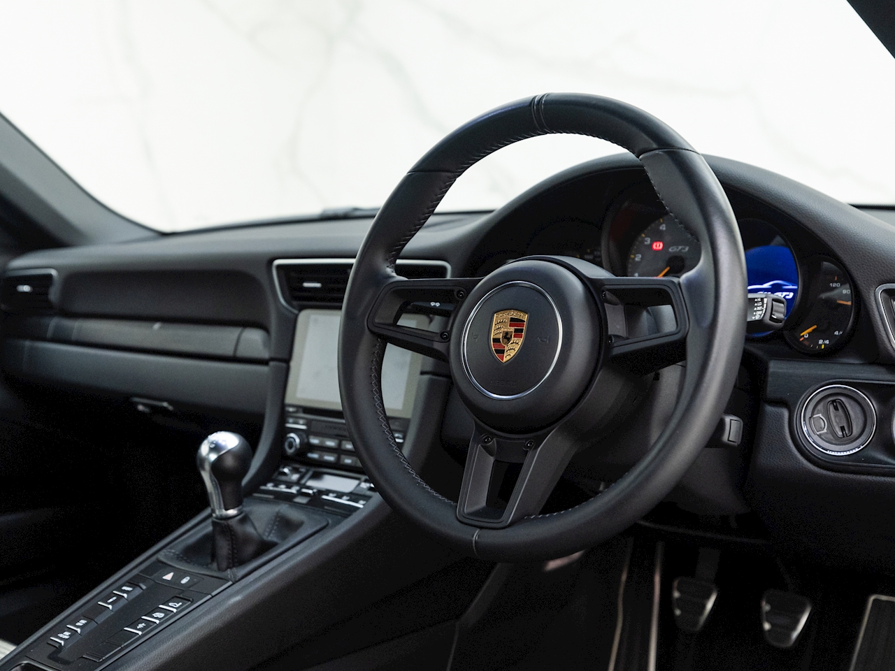 2018 Porsche 911 (991.2) GT3 Touring, 2/18