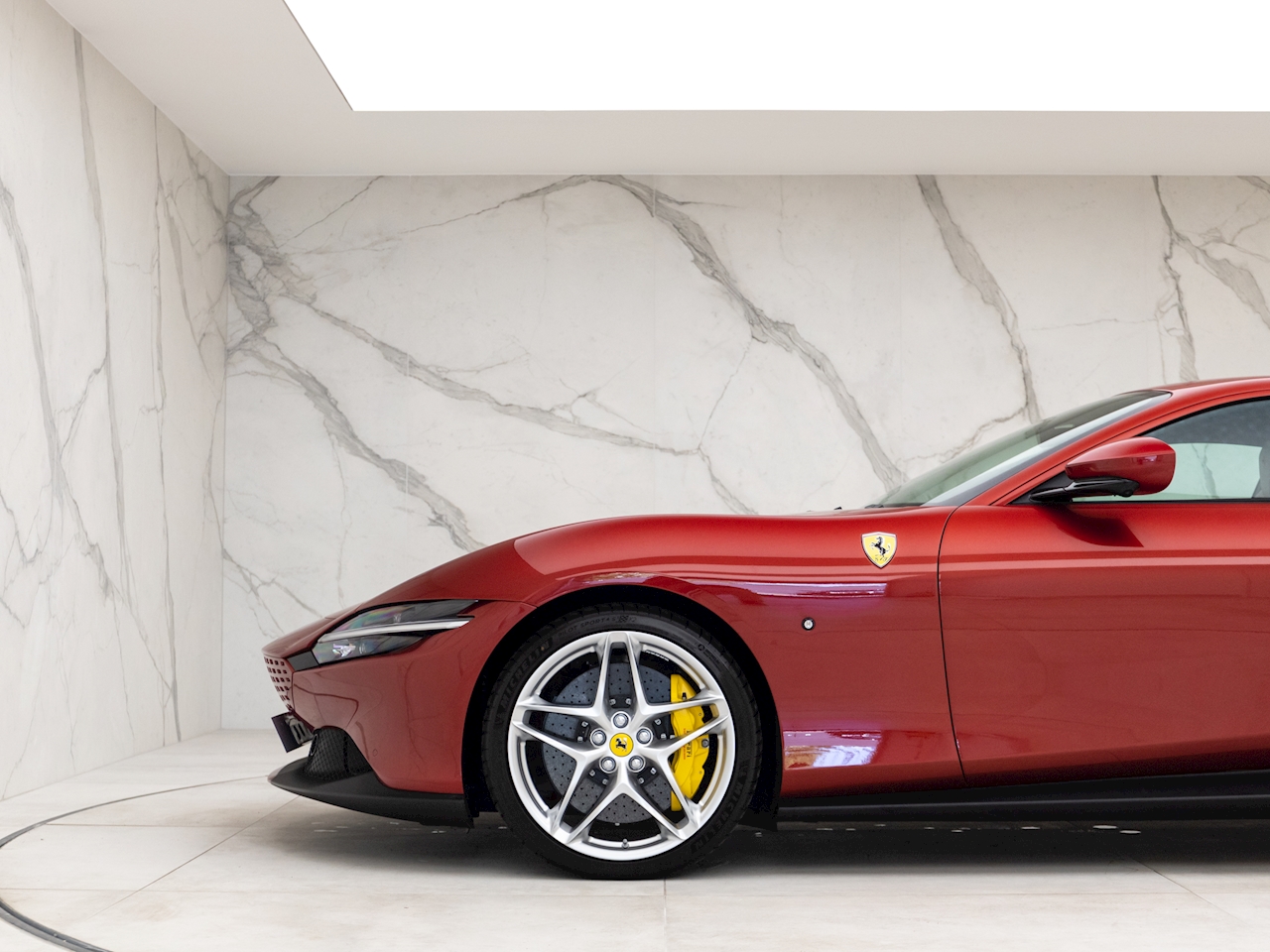 2022 Ferrari Roma, 2/19