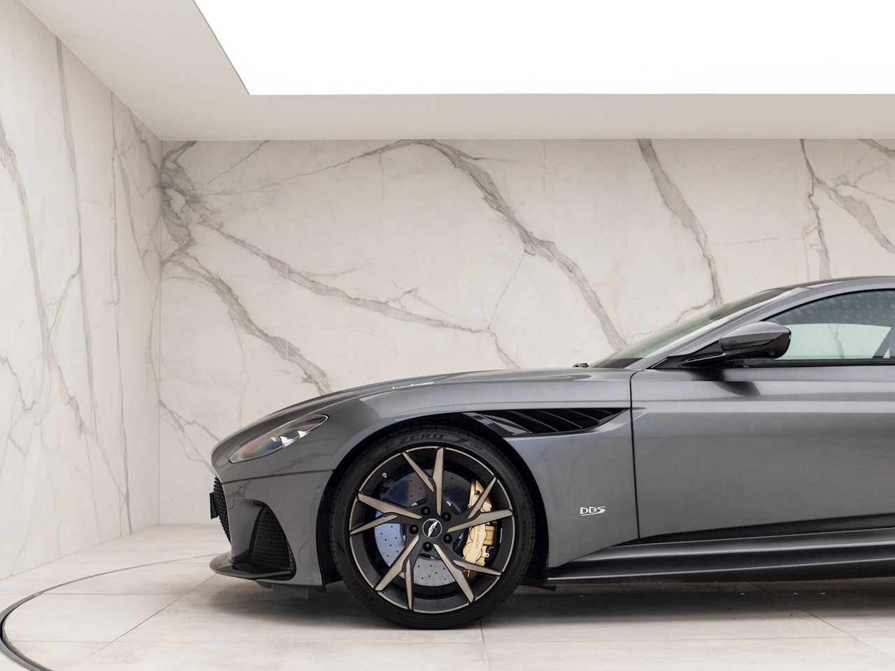 2020 Aston Martin DBS Superleggera, 7/18