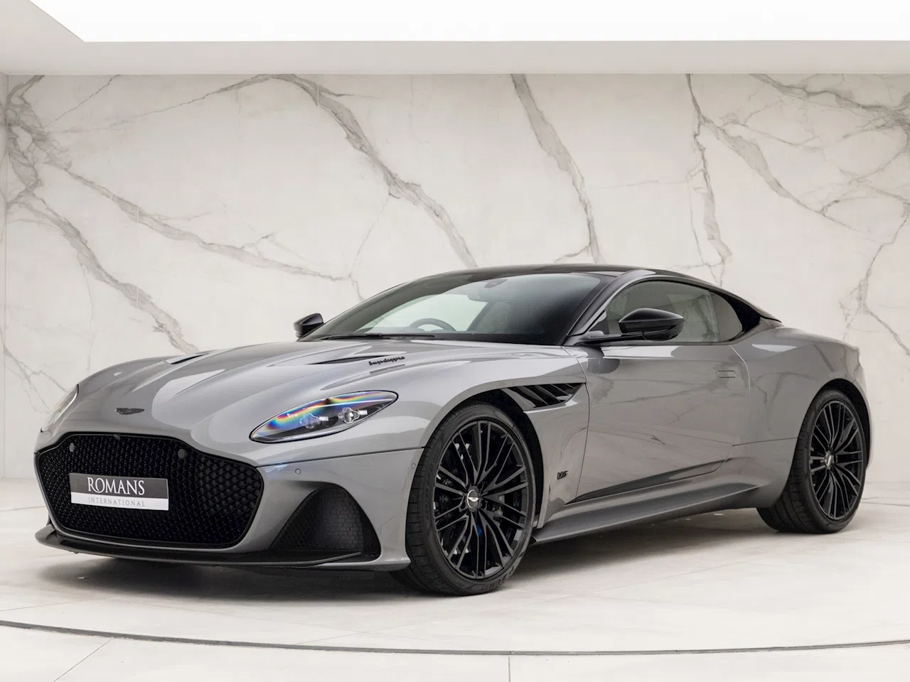 2020 Aston Martin DBS Superleggera