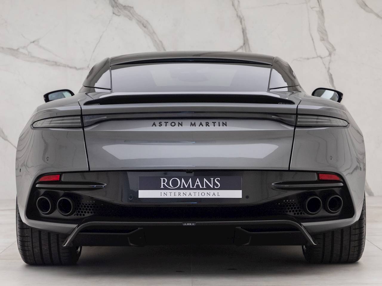 2020 Aston Martin DBS Superleggera, 14/17
