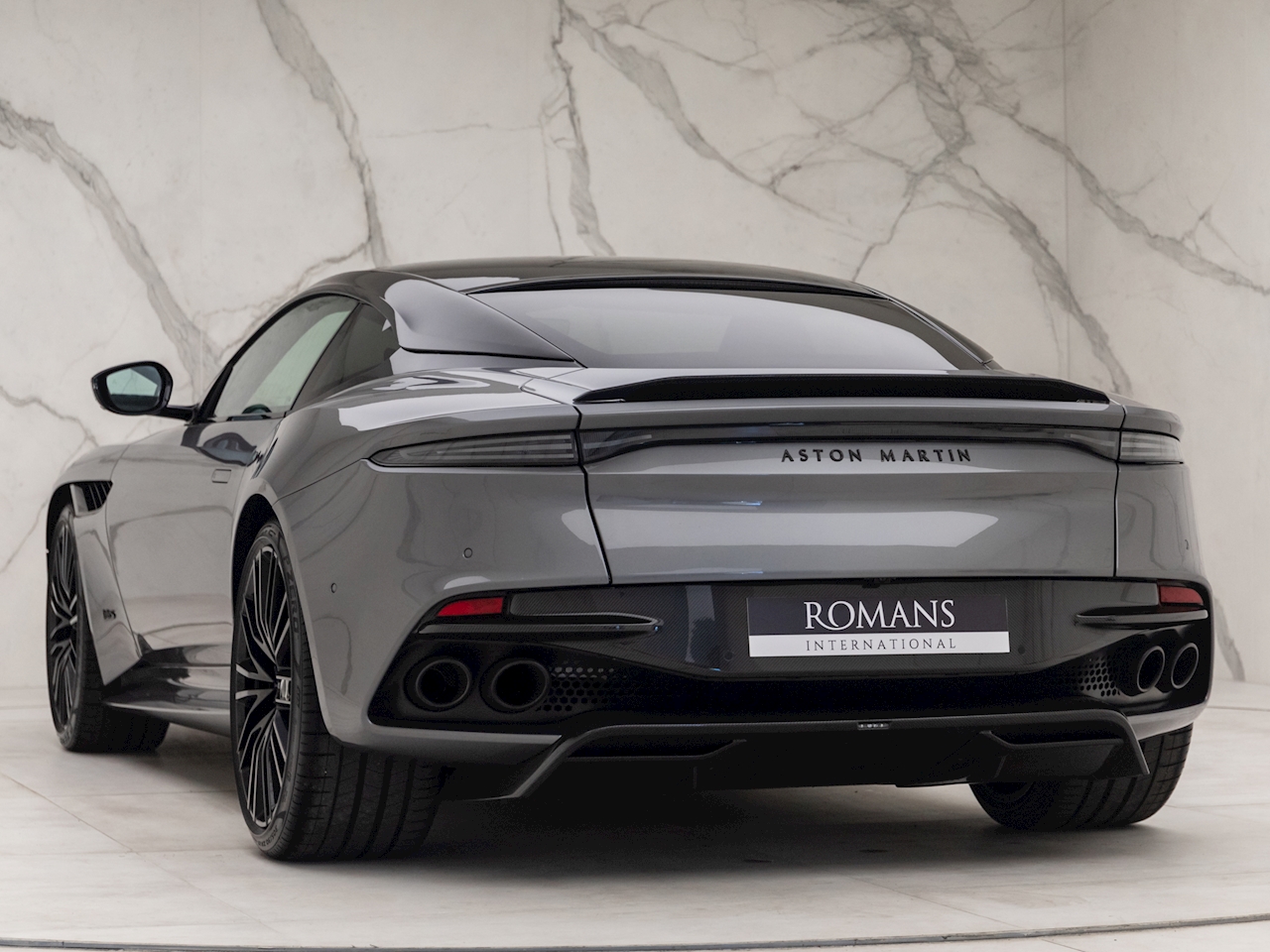 2020 Aston Martin DBS Superleggera, 15/17