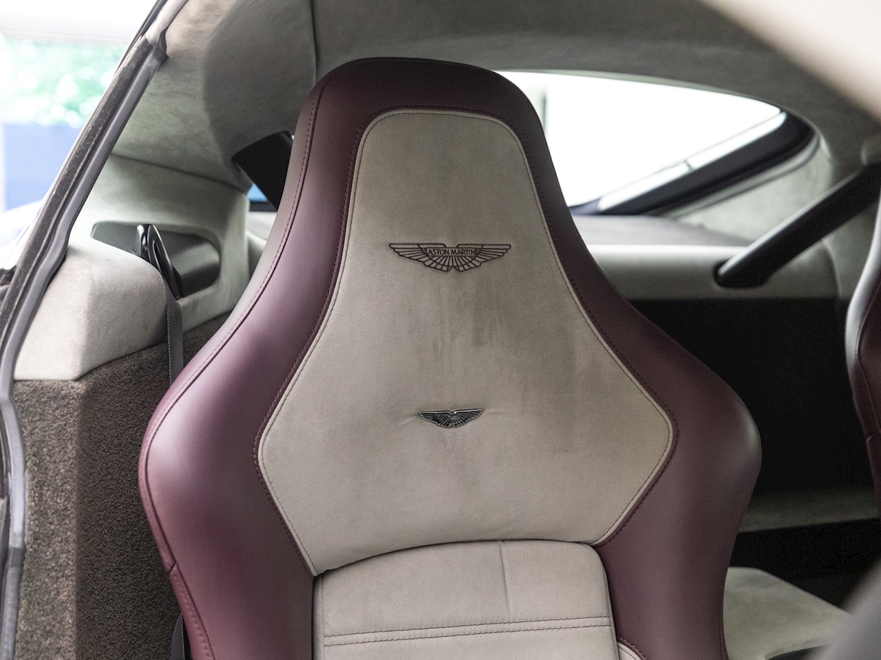 2018 Aston Martin V12 Vantage S, 12/20
