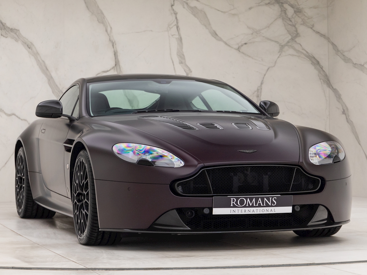 2018 Aston Martin V12 Vantage S, 19/20