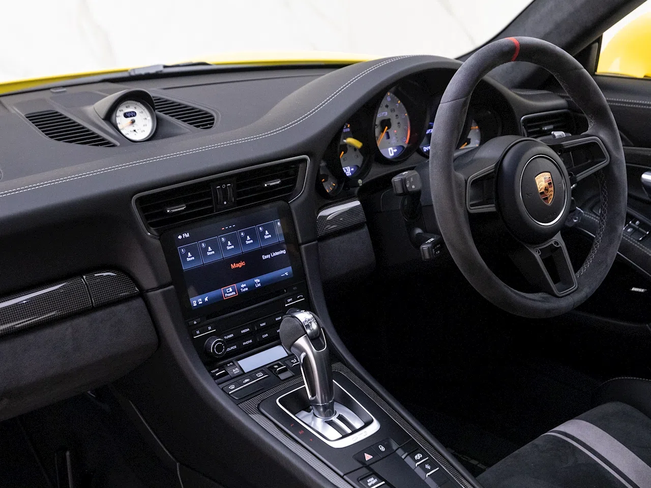 2017 Porsche 911 (991.2) GT3 interior, dashboard
