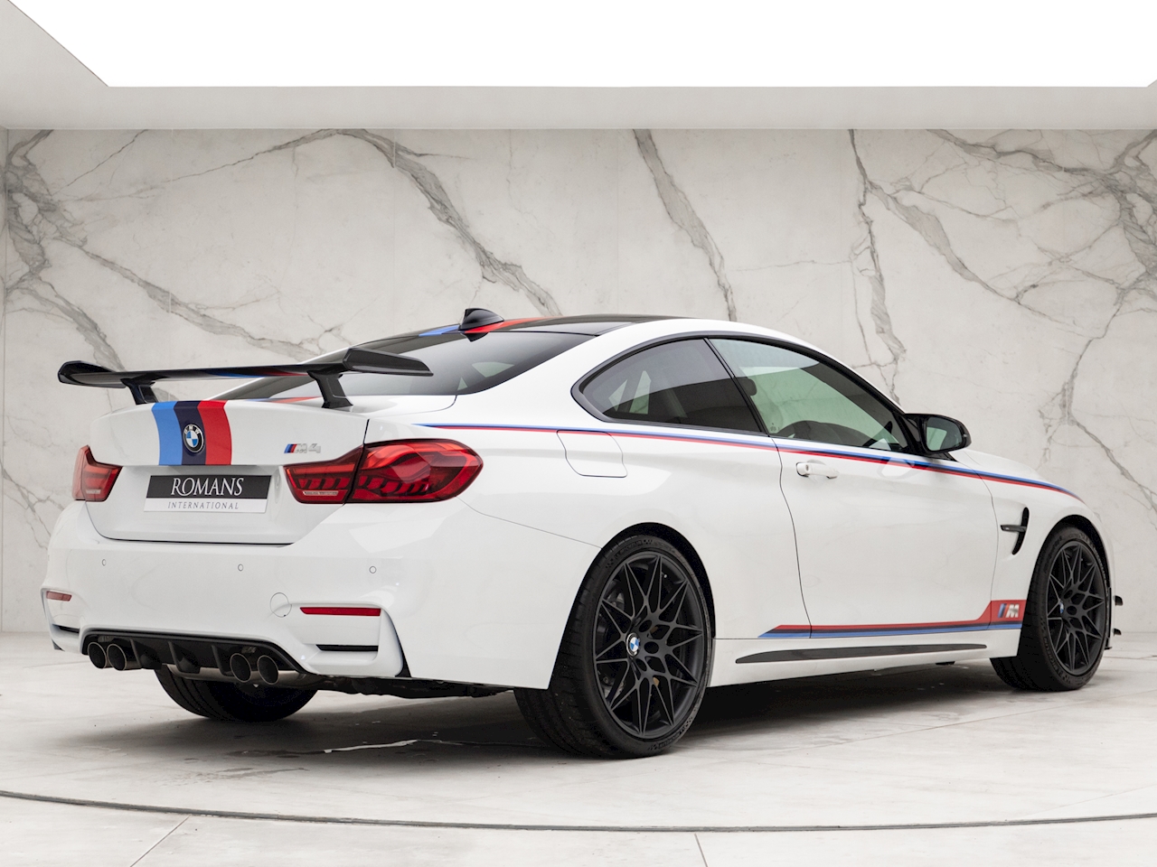 2017 BMW M4 DTM Champion Edition, 8/12