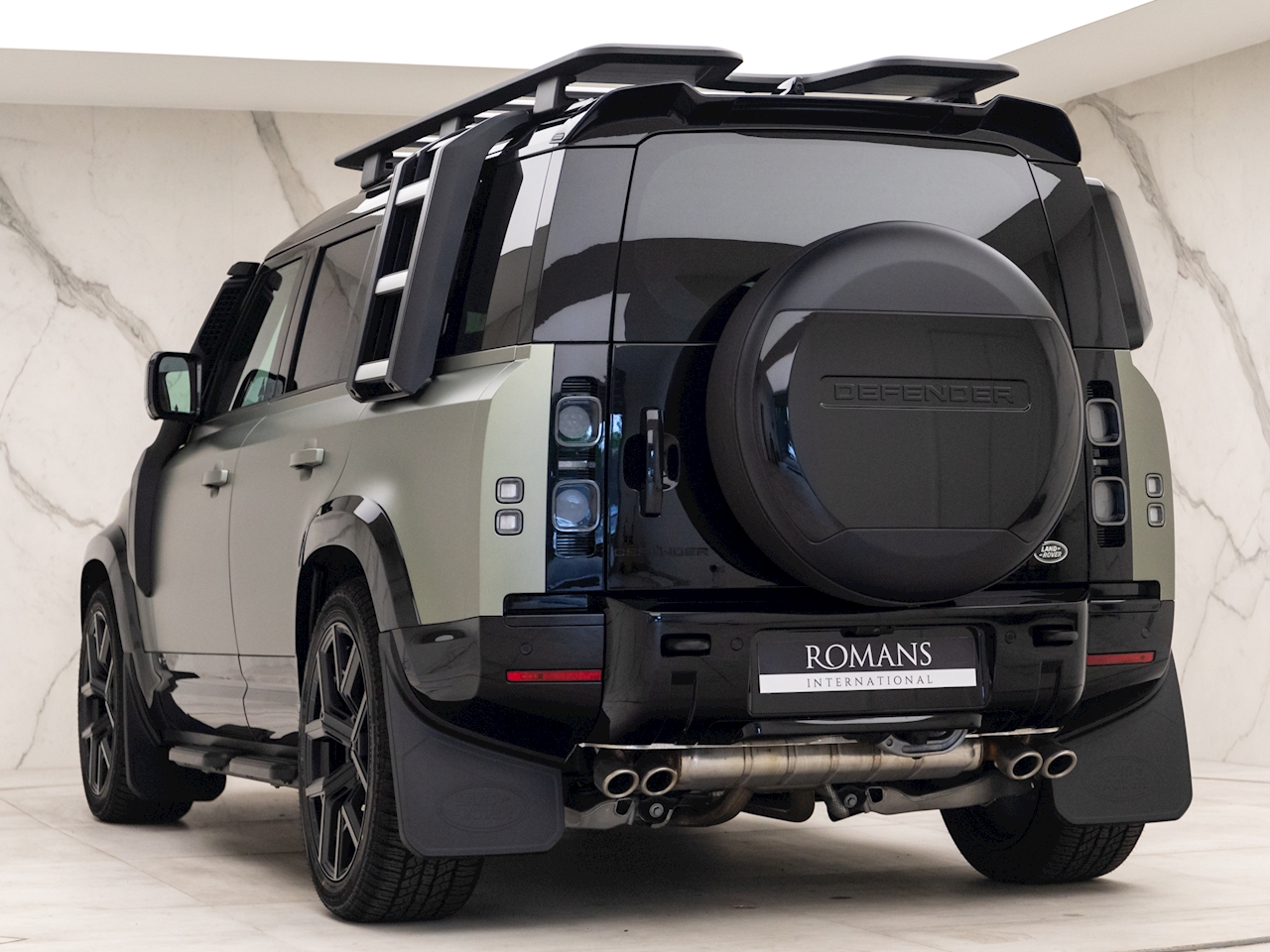 2022 Land Rover Defender 110 V8