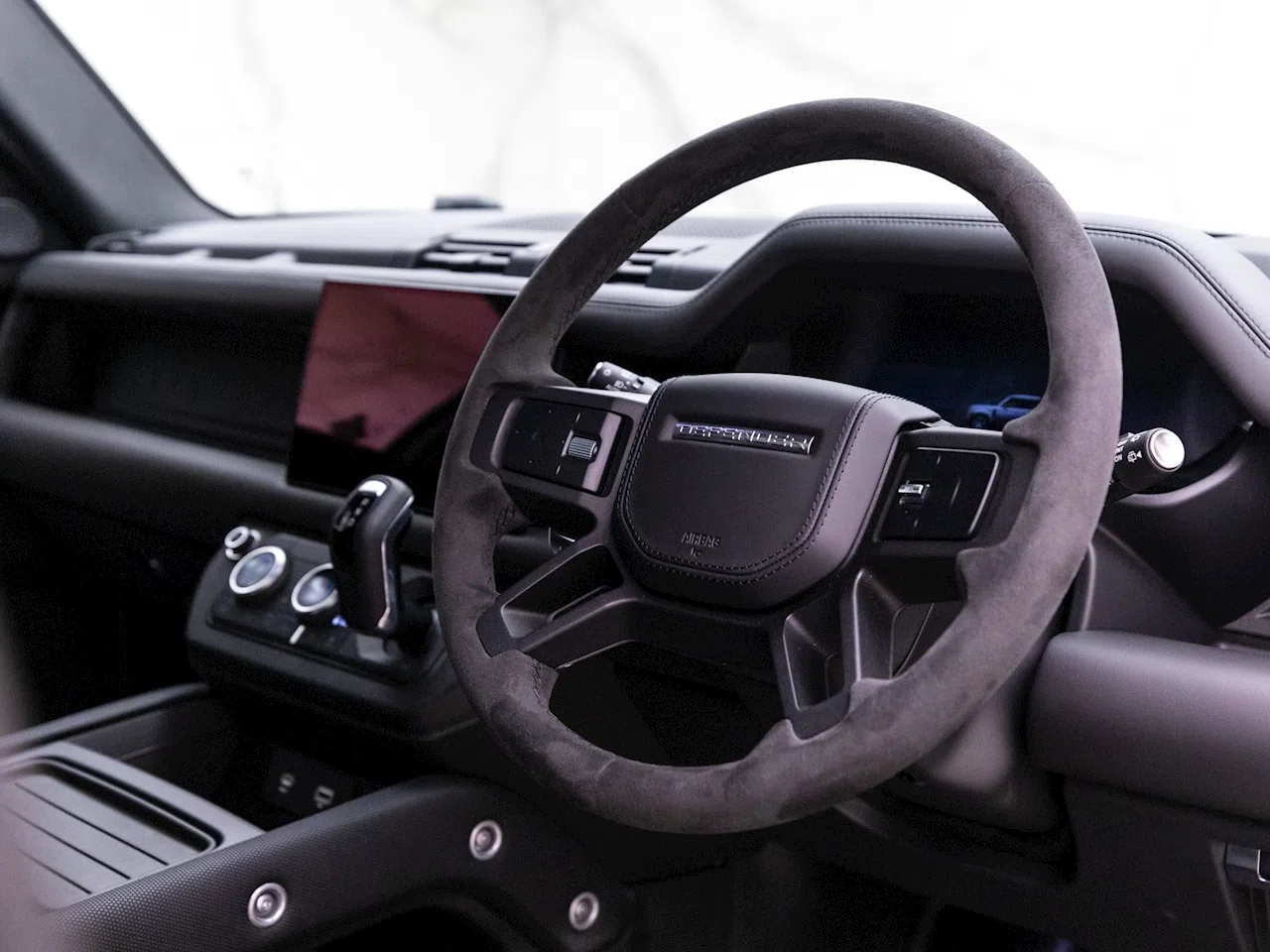 2022 Land Rover Defender 110 V8 interior, steering wheel