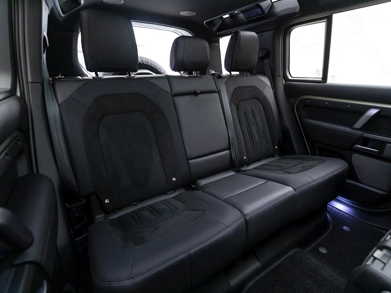 2022 Land Rover Defender 110 V8 interior, seats