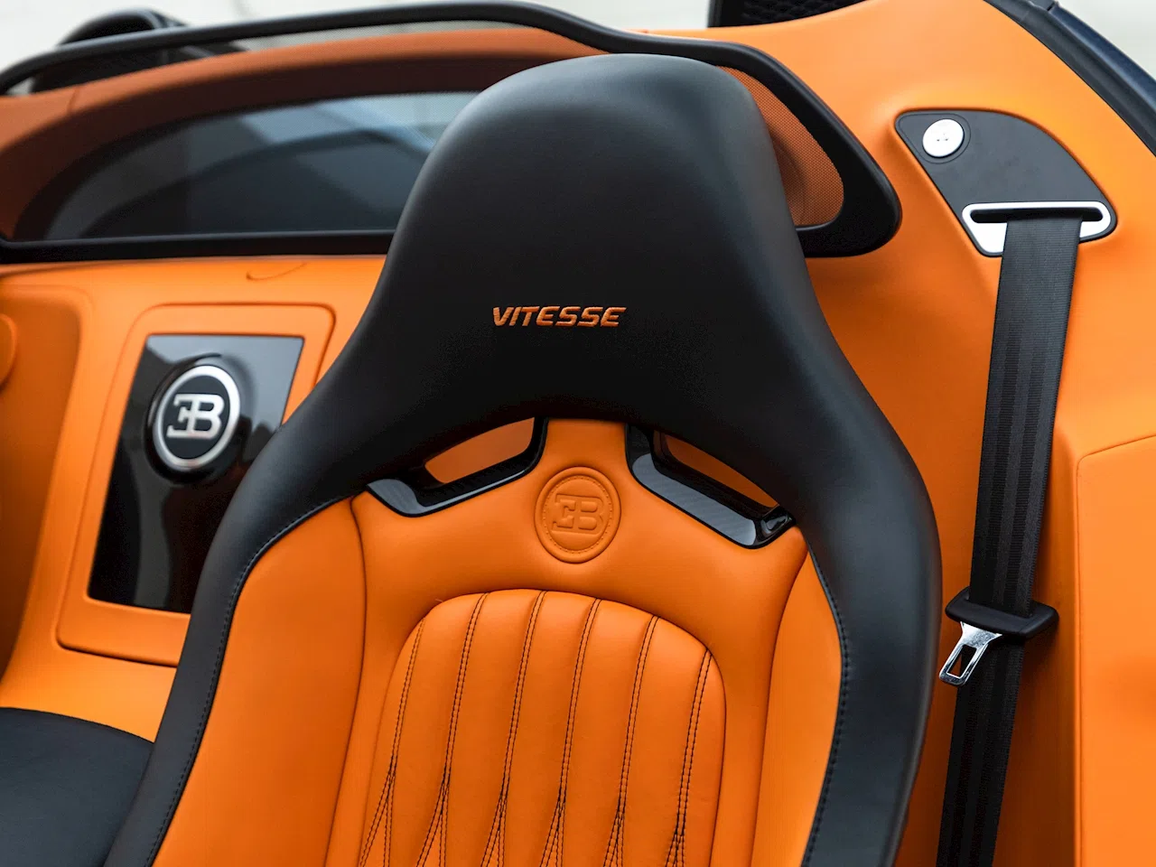 2015 Bugatti Veyron Grand Sport Vitesse interior, Orange & Black Leather
