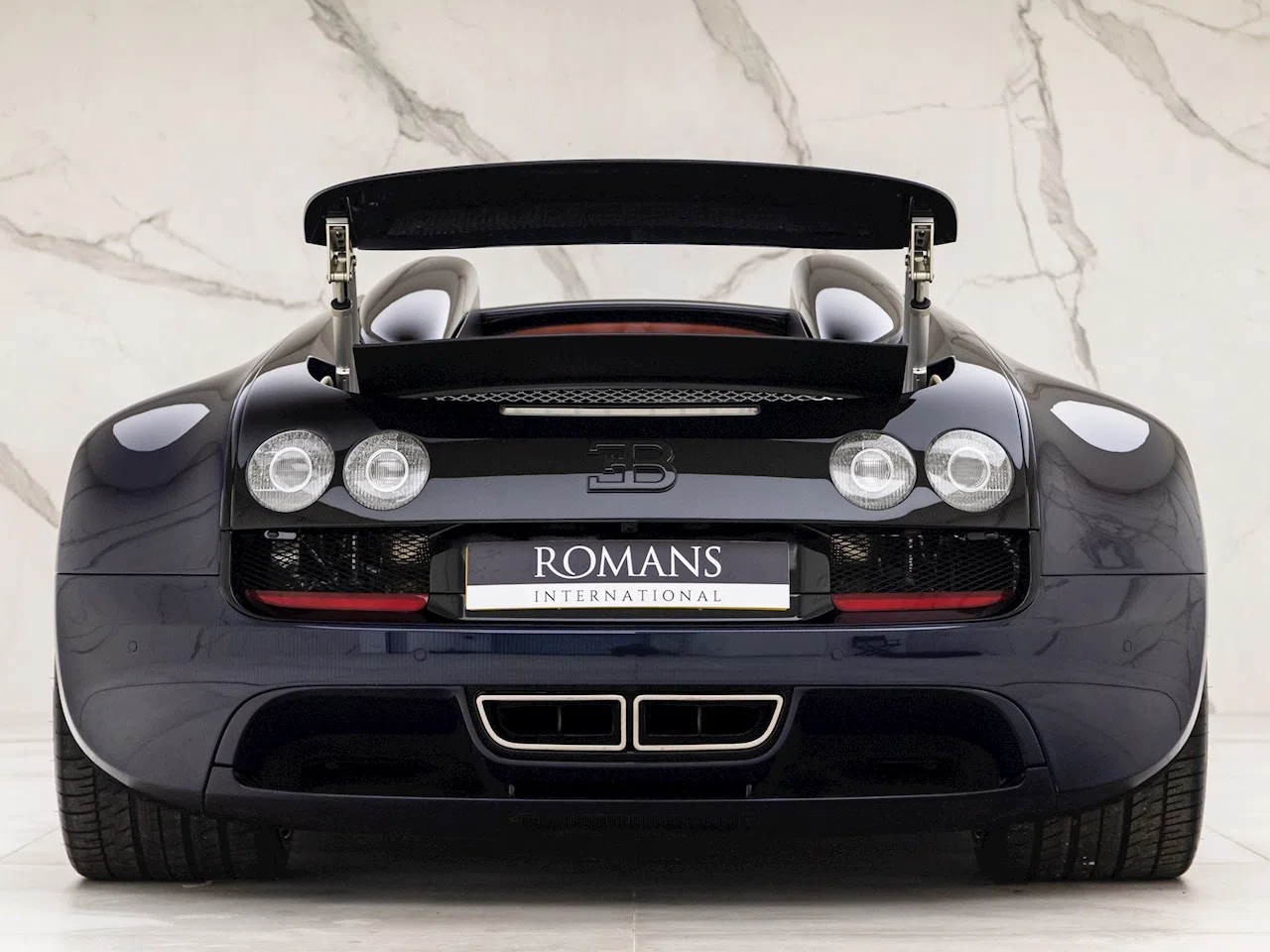 2015 Bugatti Veyron Grand Sport Vitesse for sale, exterior, Black & Blue Exposed Carbon Fibre