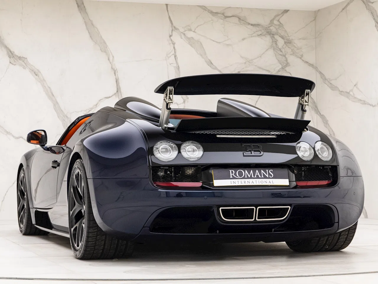 2015 Bugatti Veyron Grand Sport Vitesse for sale, exterior, Black & Blue Exposed Carbon Fibre
