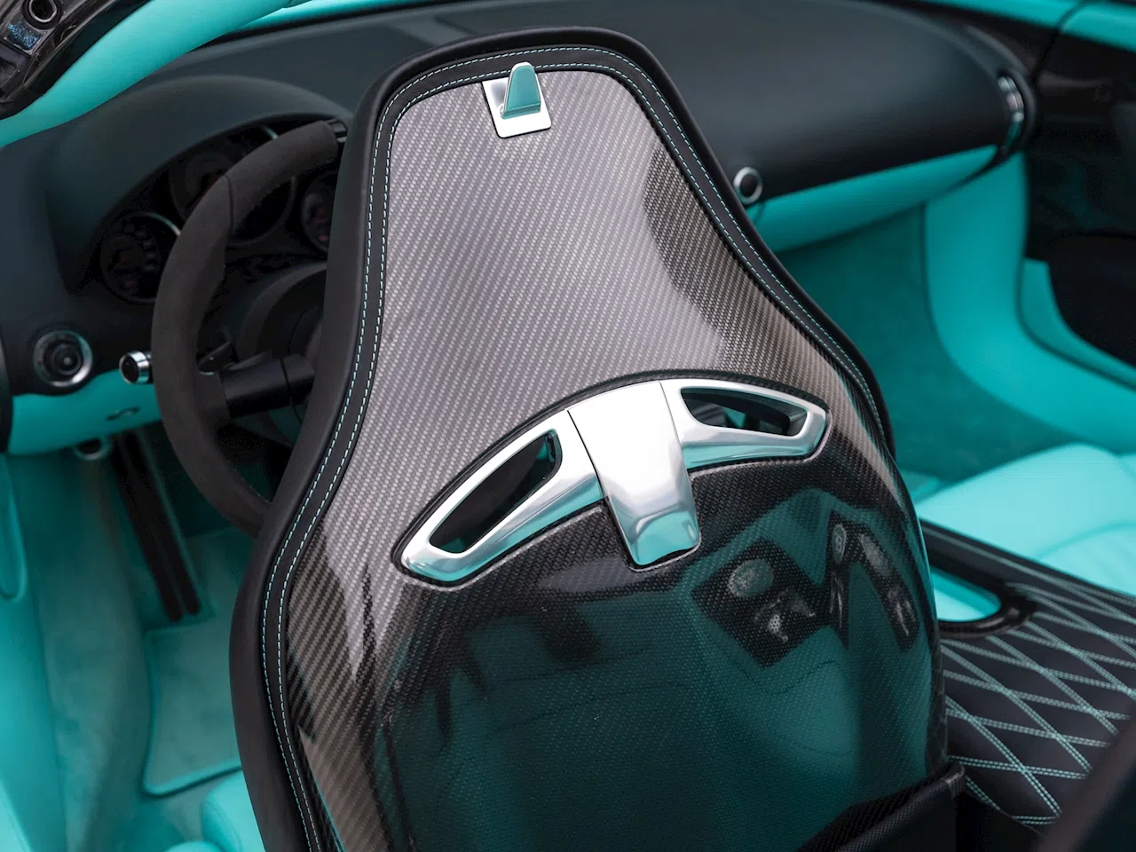 2014 Bugatti Veyron Grand Sport Vitesse interior, Tiffany Leather