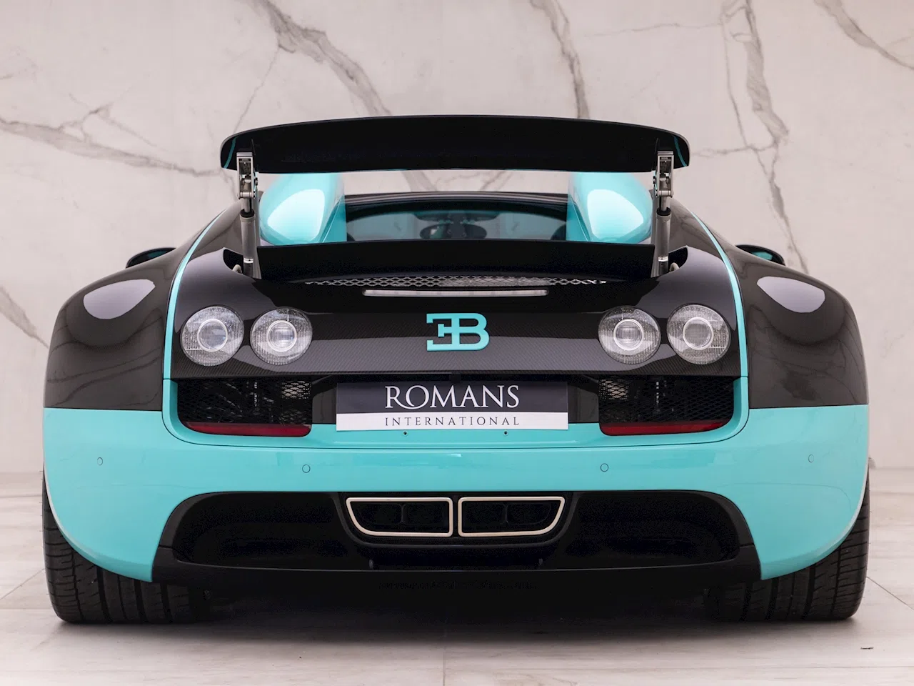 2014 Bugatti Veyron Grand Sport Vitesse for sale, exterior, Exposed Carbon Fibre with Tiffany Green