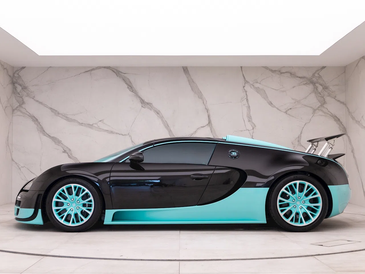 2014 Bugatti Veyron Grand Sport Vitesse for sale, exterior, Exposed Carbon Fibre with Tiffany Green