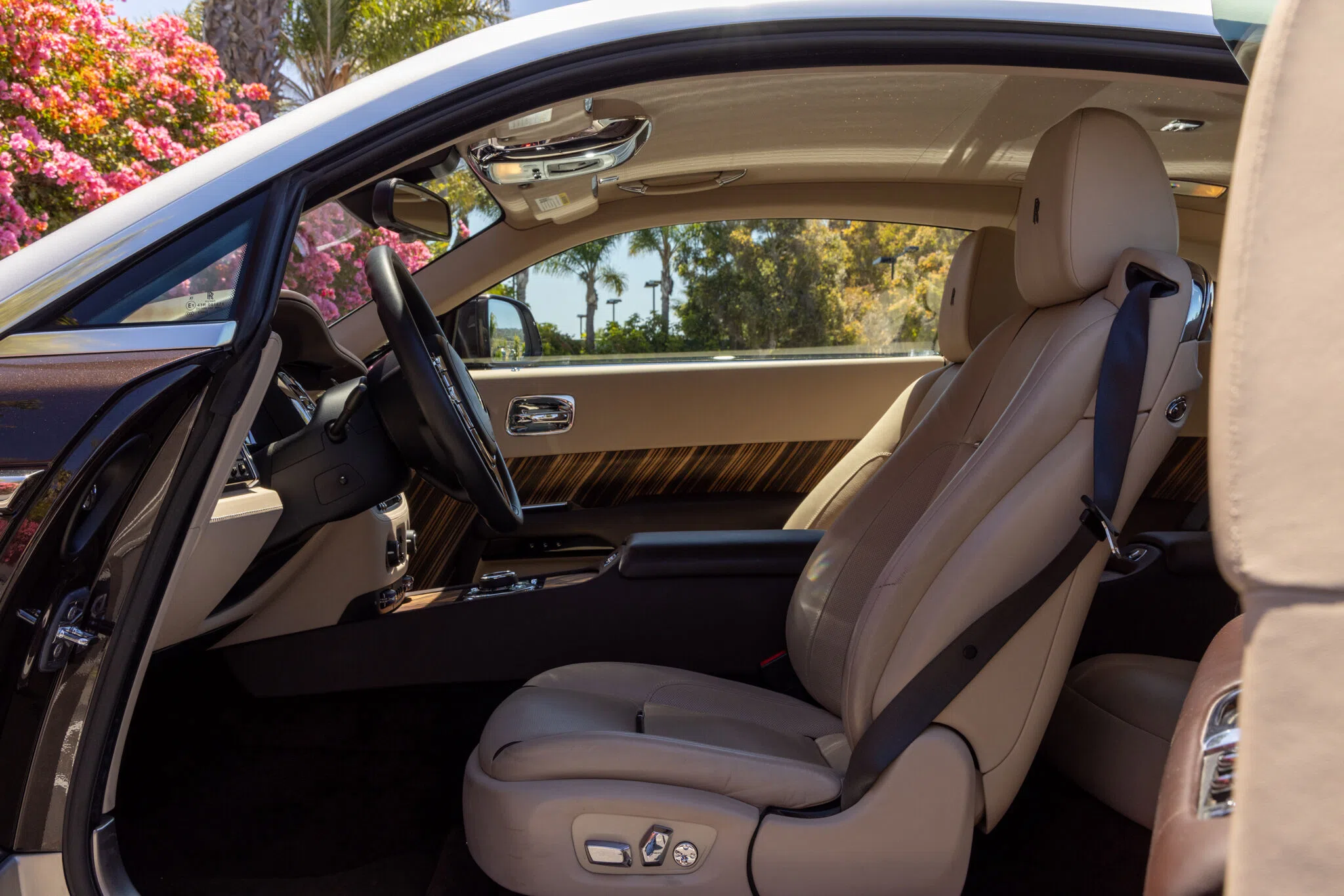 2014 Rolls-Royce Wraith interior, seats