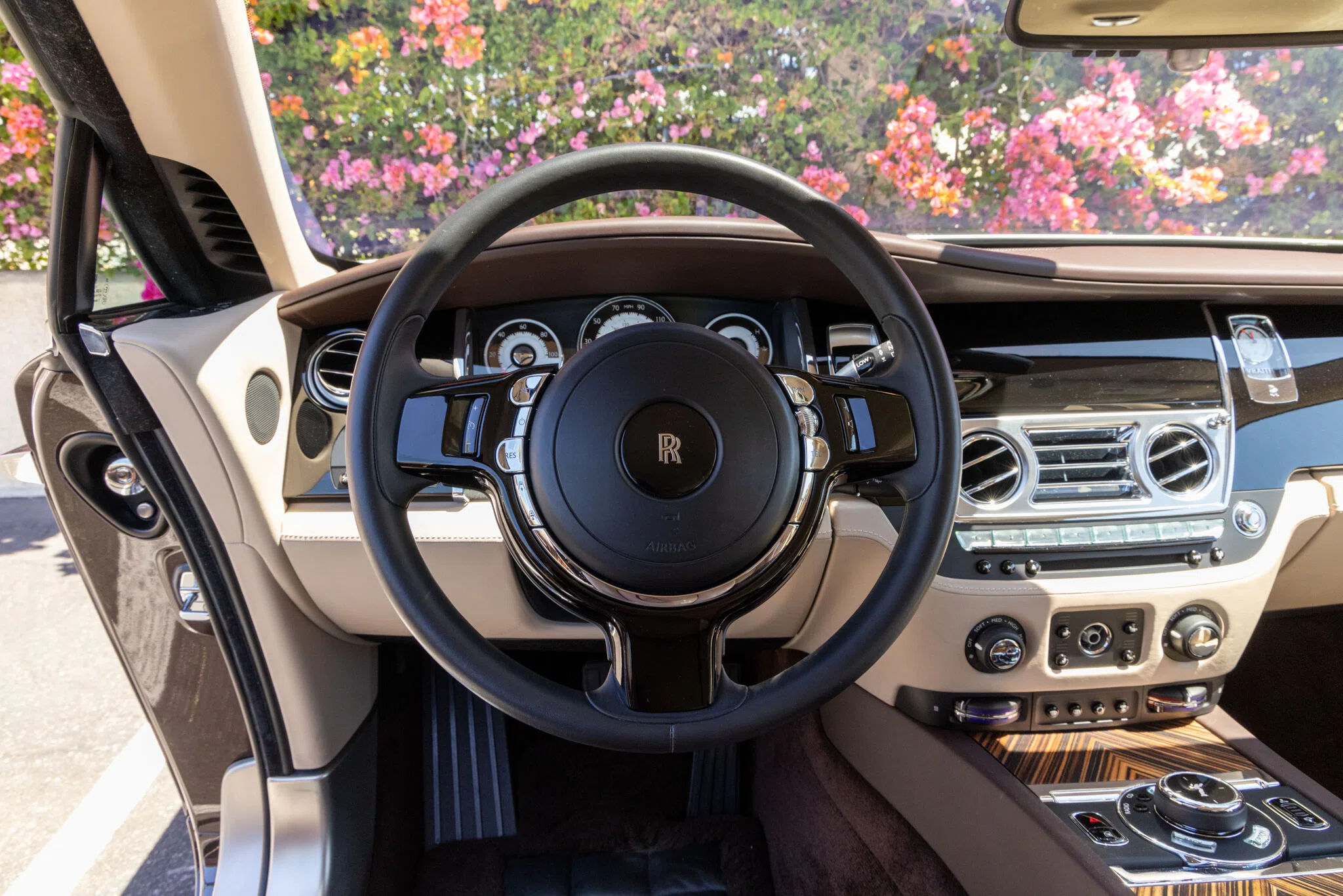 2014 Rolls-Royce Wraith interior