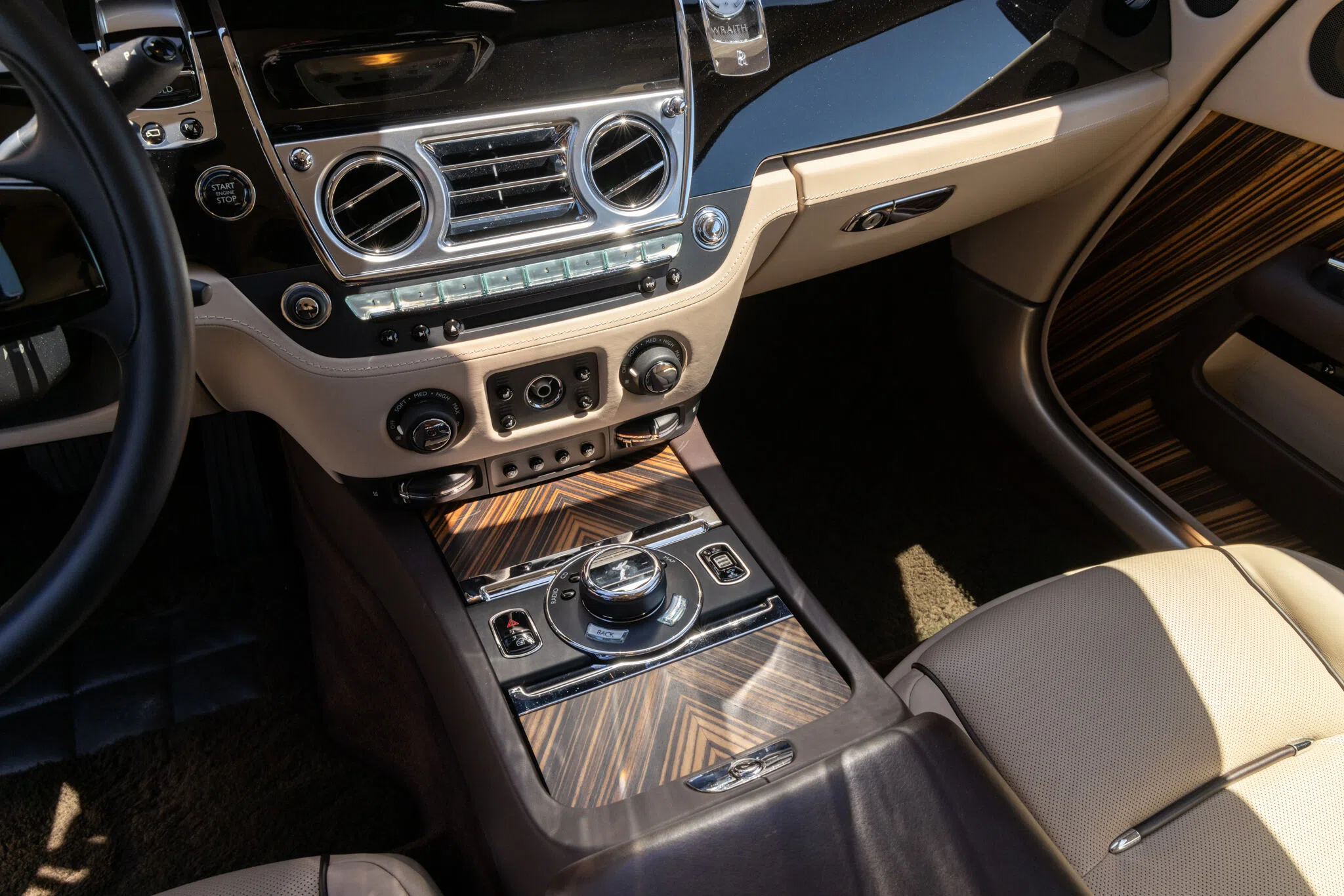 2014 Rolls-Royce Wraith interior