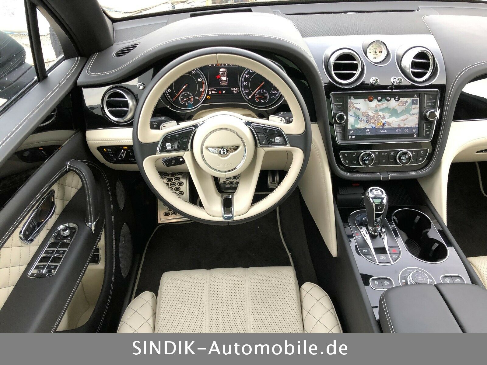 2017 Mansory Bentayga, 2/19