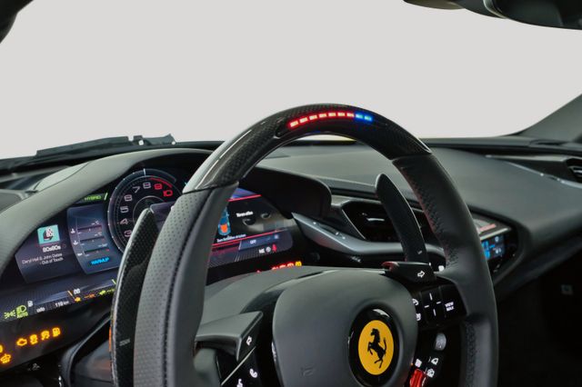 2022 FERRARI SF90 STRADALE, 10/18