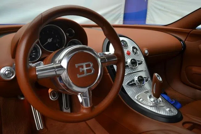 2015 Bugatti Veyron Grand Sport interior